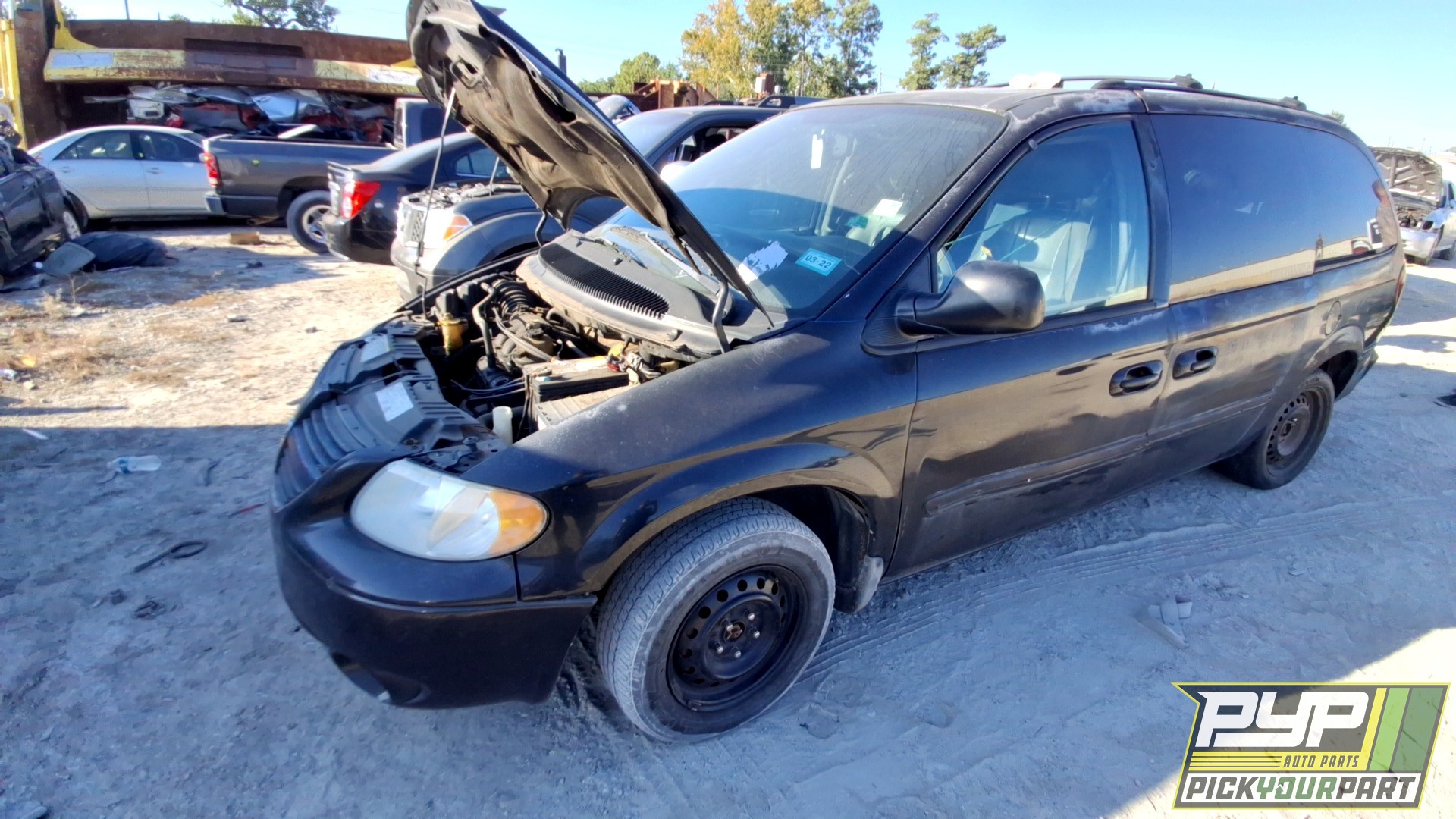 2005 DODGE GRAND CARAVAN available for parts