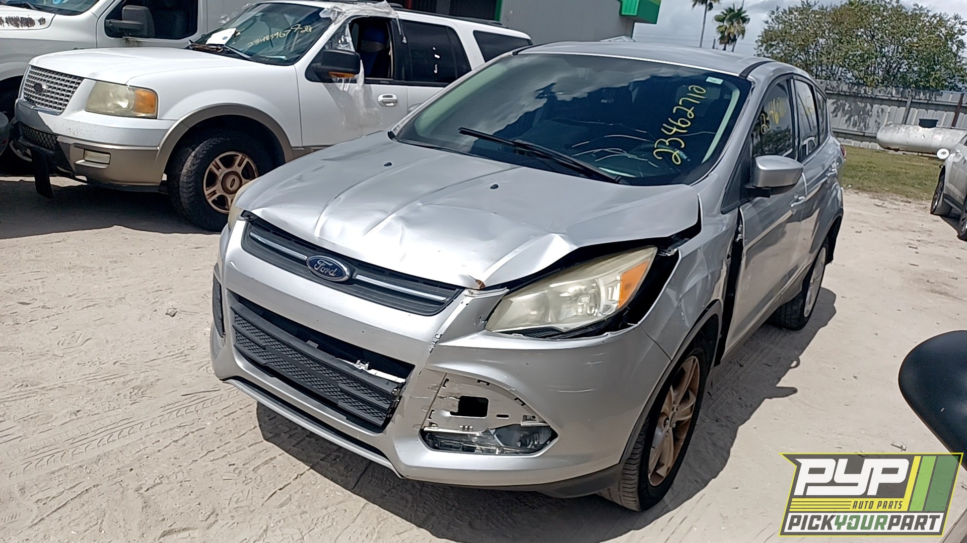 2014 FORD ESCAPE available for parts