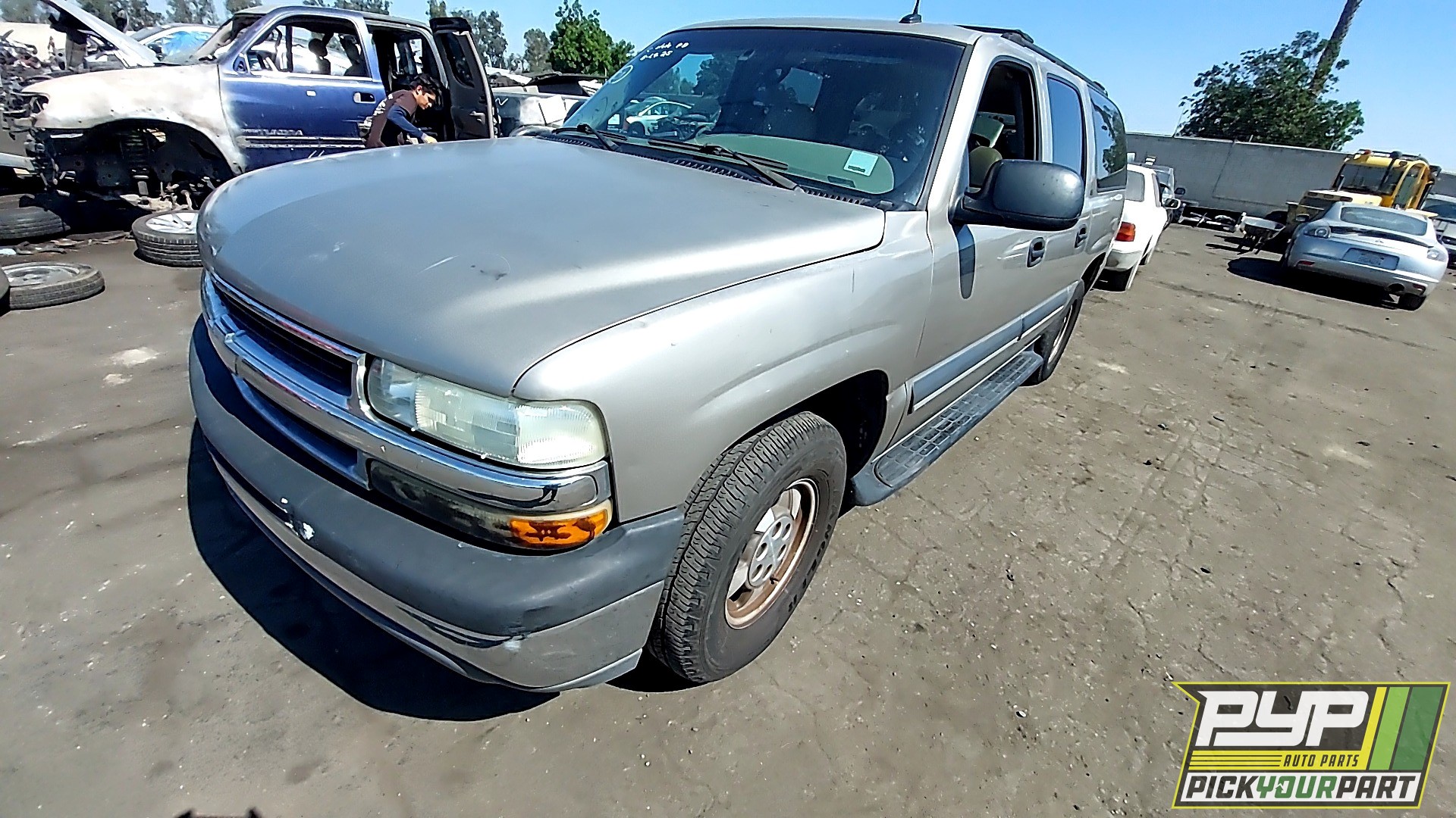 2002 CHEVROLET SUBURBAN 1500 partes disponibles