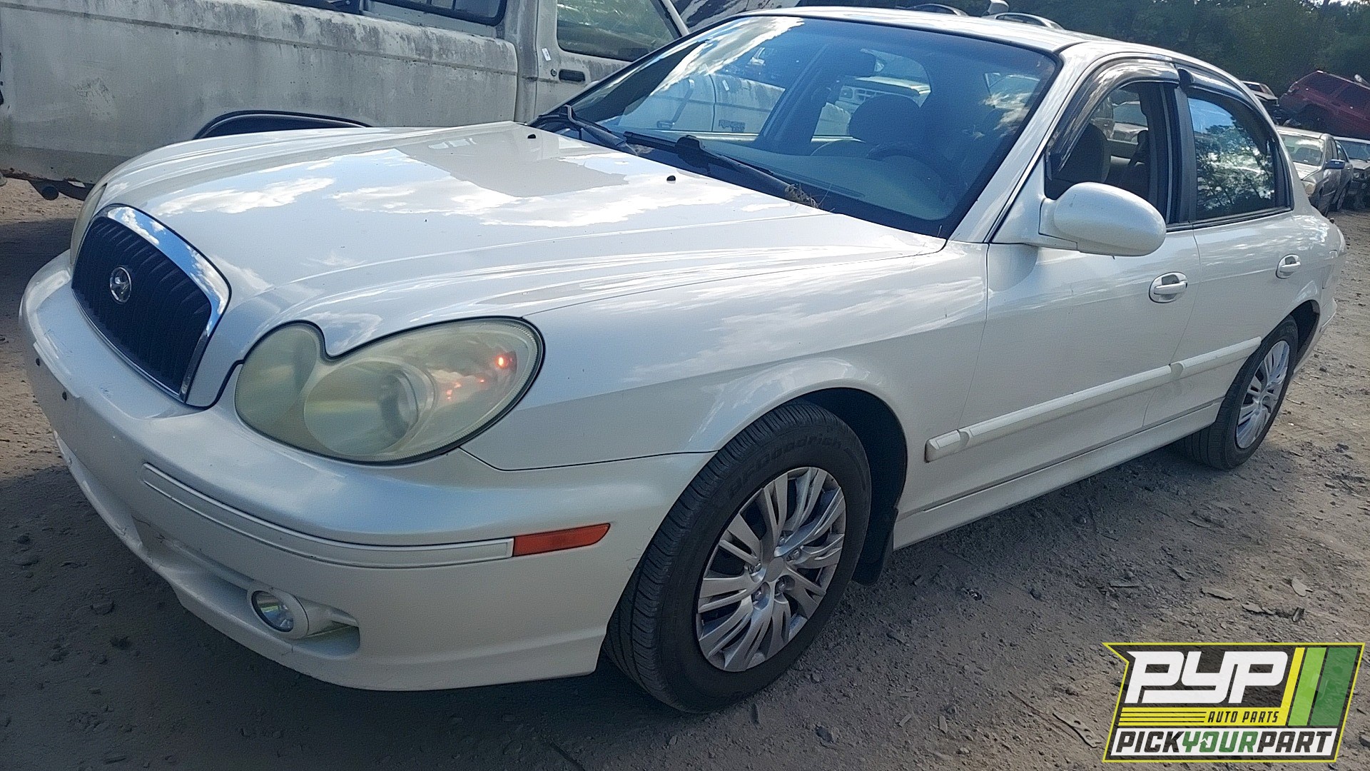 2002 HYUNDAI SONATA partes disponibles