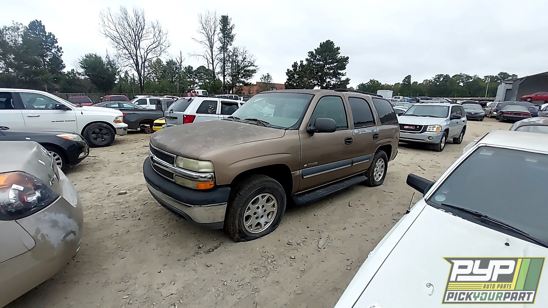 2003 CHEVROLET TAHOE partes disponibles
