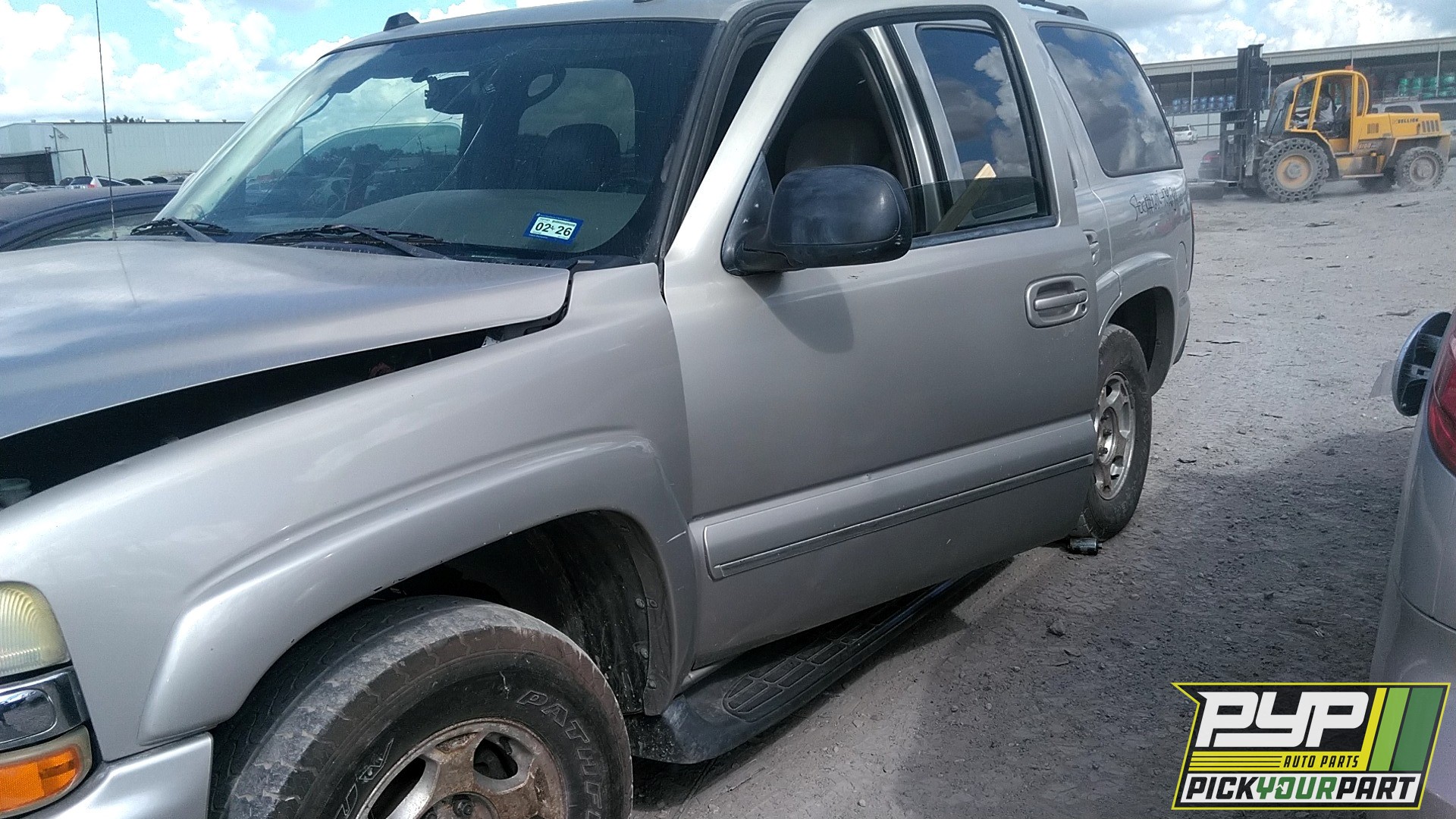 2004 CHEVROLET TAHOE available for parts