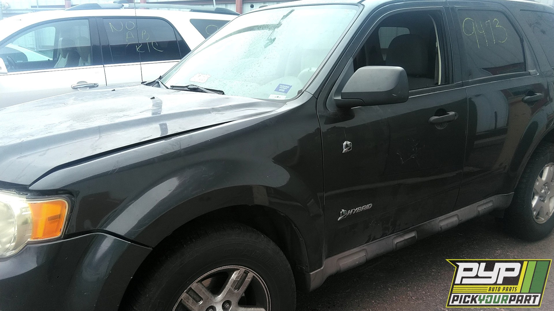 2009 FORD ESCAPE available for parts