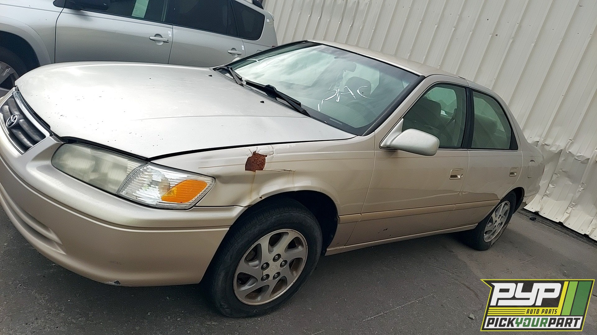2000 TOYOTA CAMRY available for parts