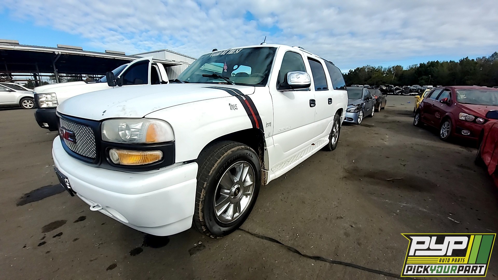 2005 GMC YUKON XL 1500 partes disponibles