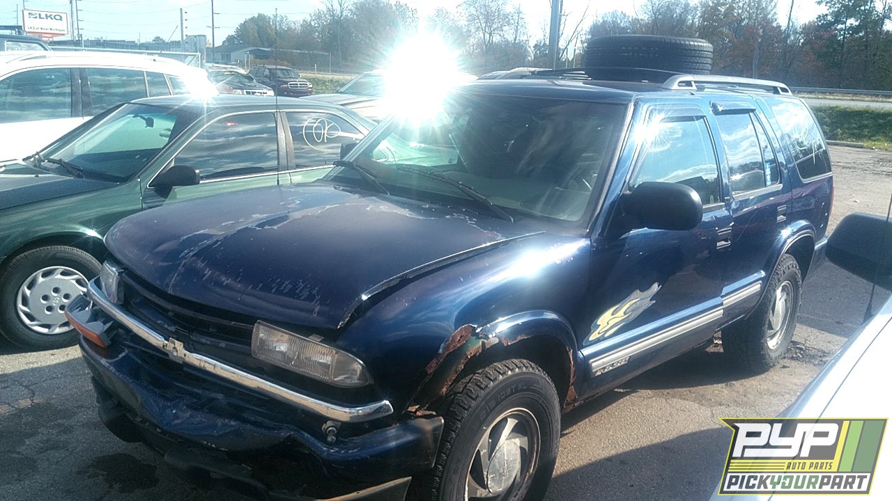 2001 CHEVROLET BLAZER available for parts