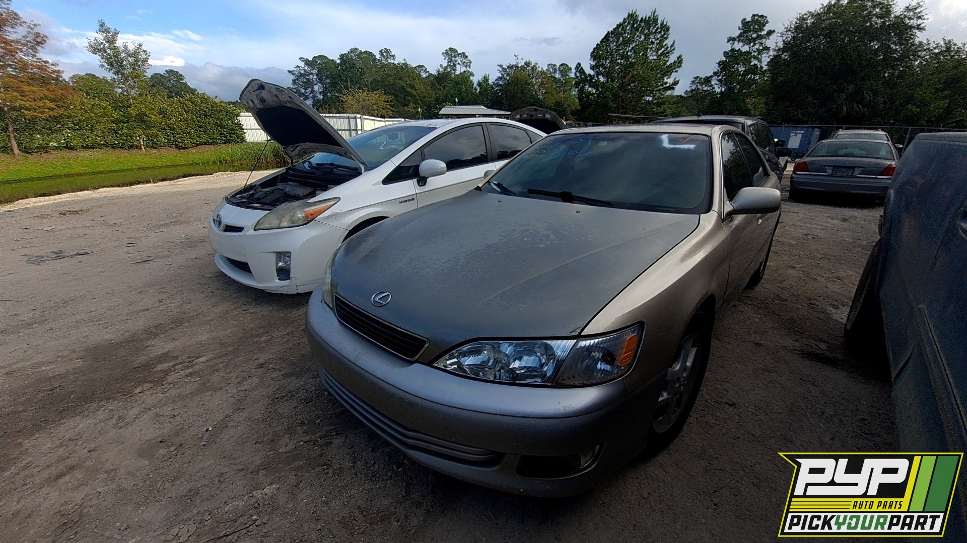 2000 LEXUS ES300 partes disponibles
