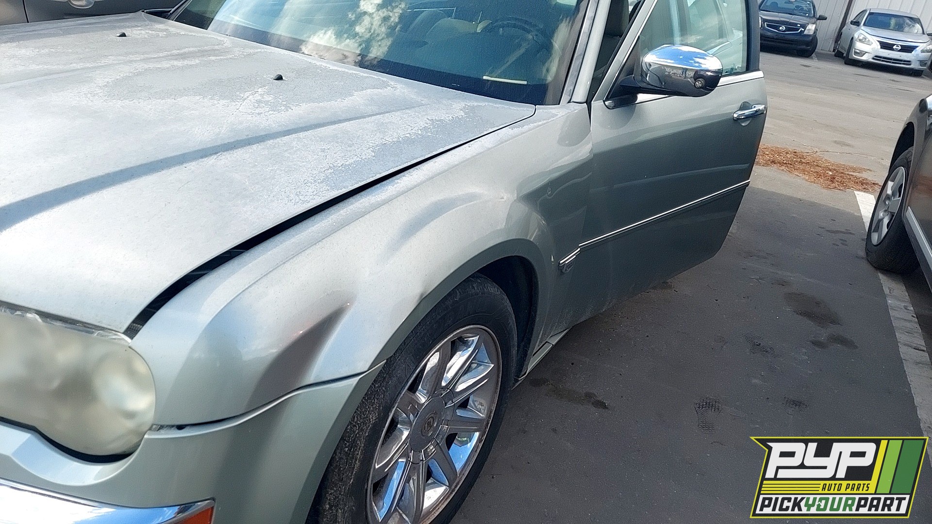 2005 CHRYSLER 300 available for parts