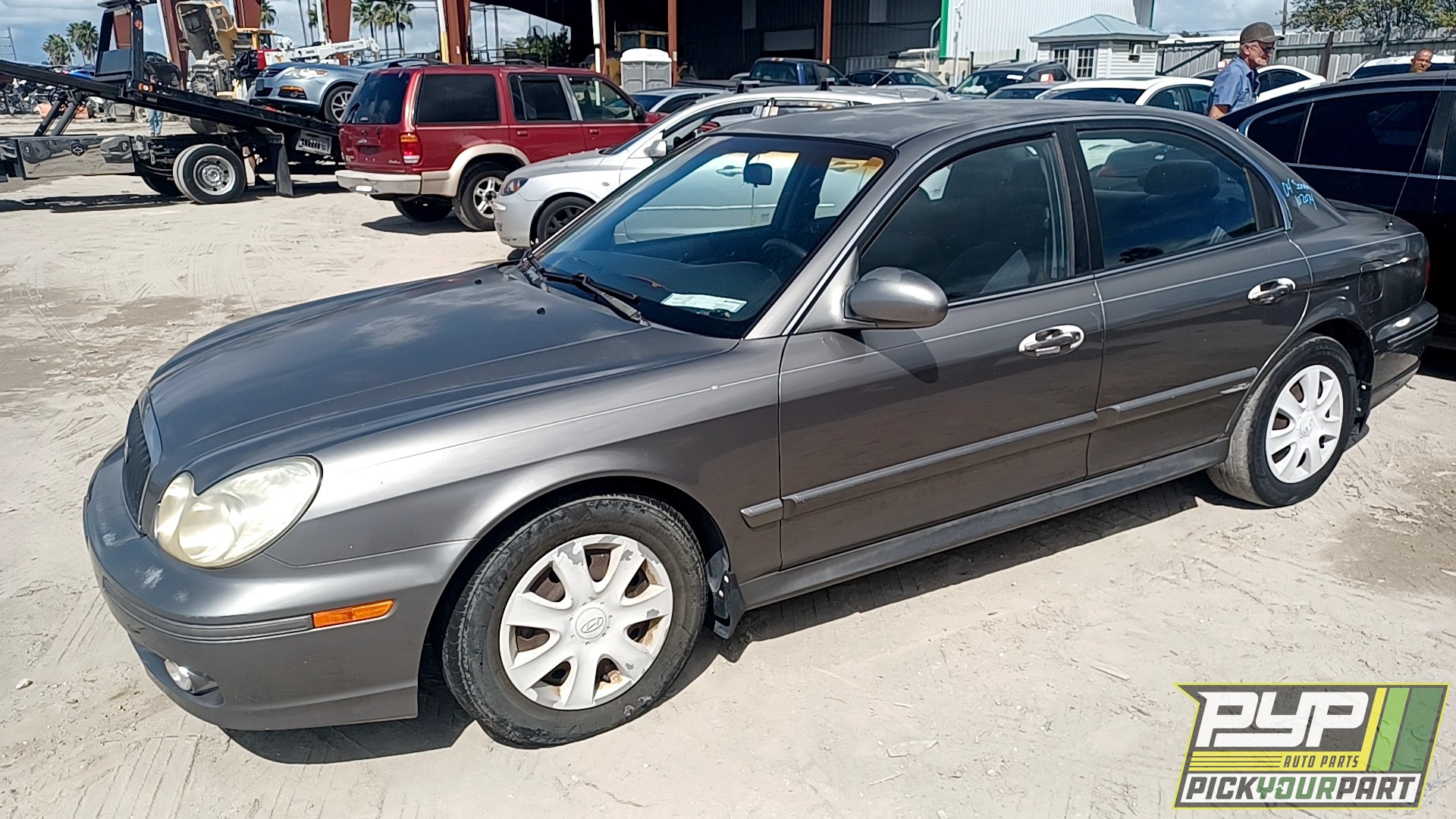 2004 HYUNDAI SONATA available for parts