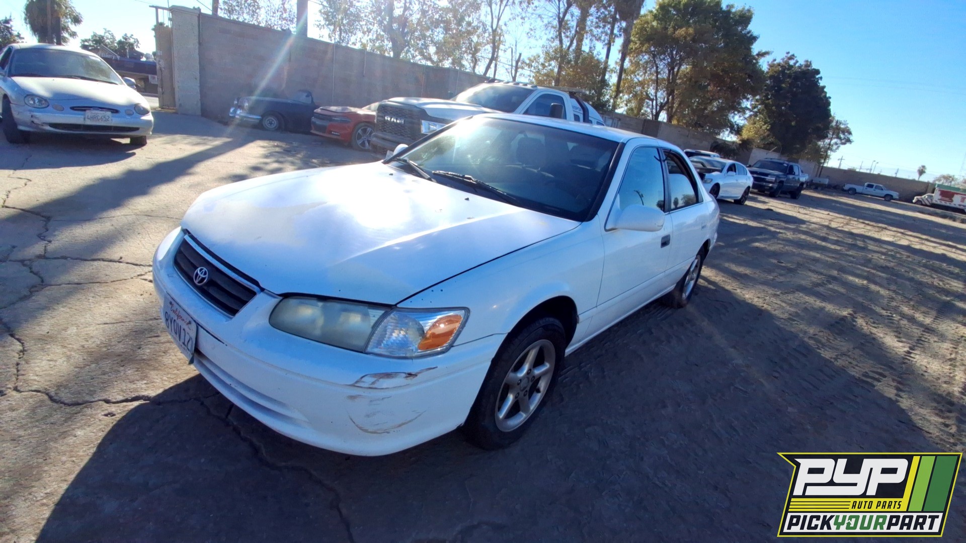 2001 TOYOTA CAMRY available for parts