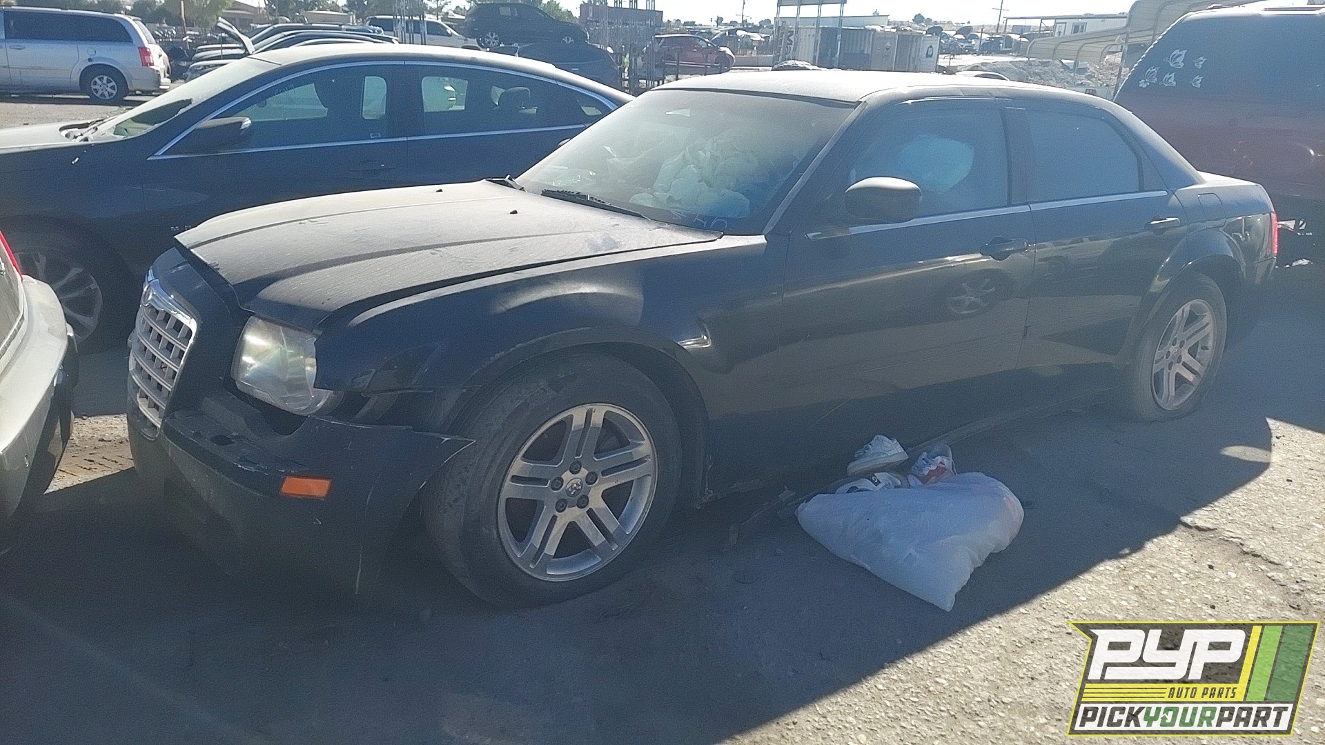 2006 CHRYSLER 300 available for parts