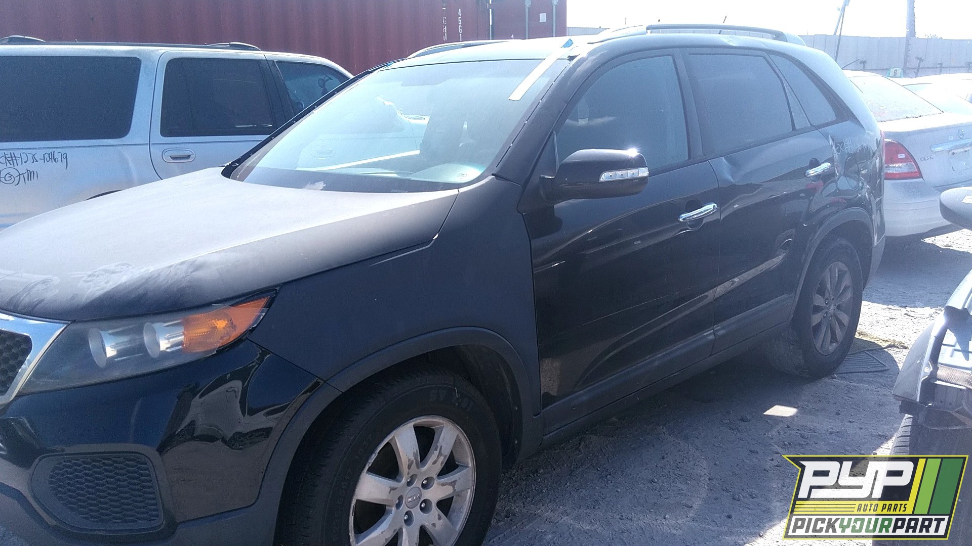 2013 KIA SORENTO available for parts
