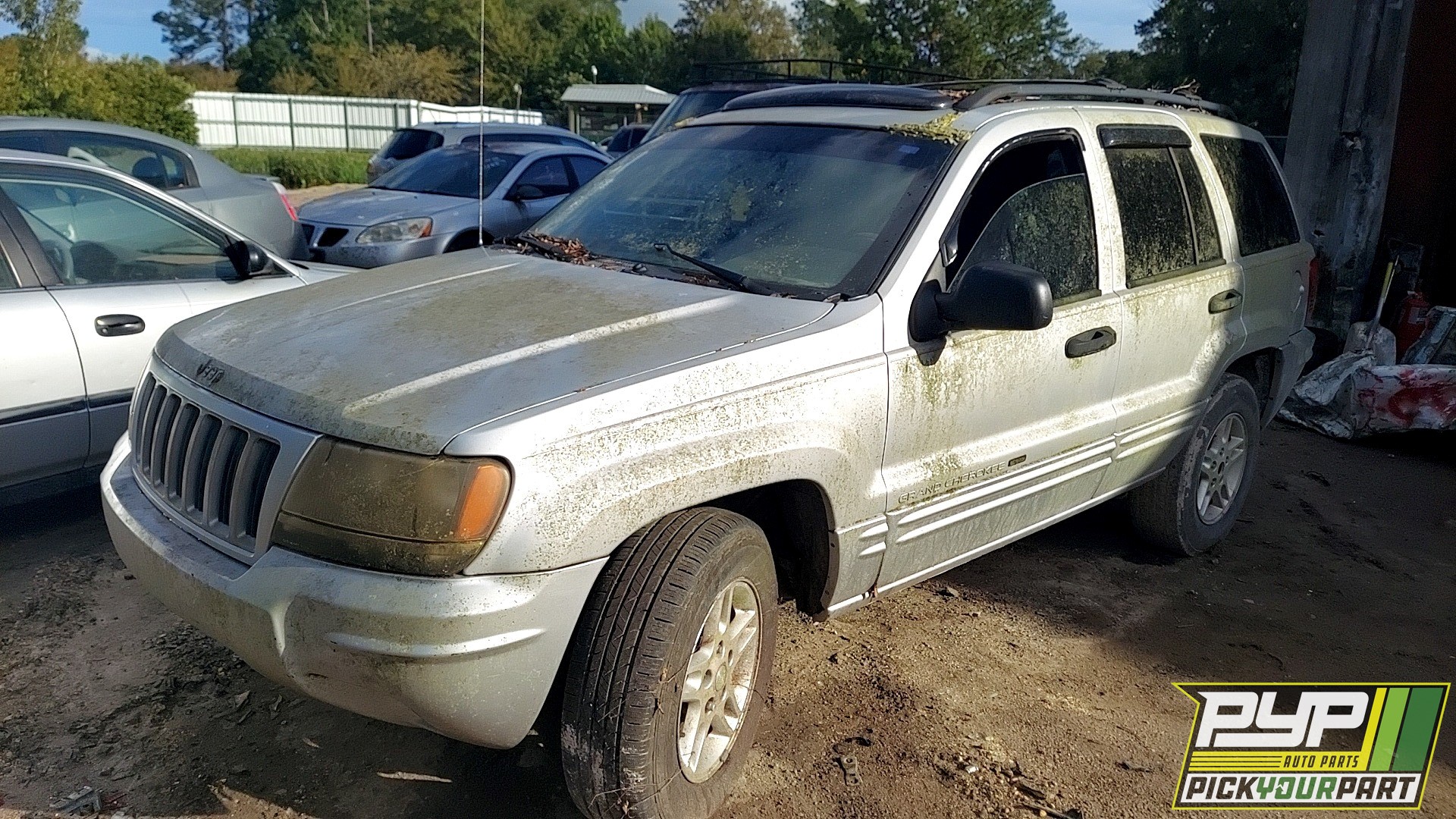 2004 JEEP GRAND CHEROKEE available for parts
