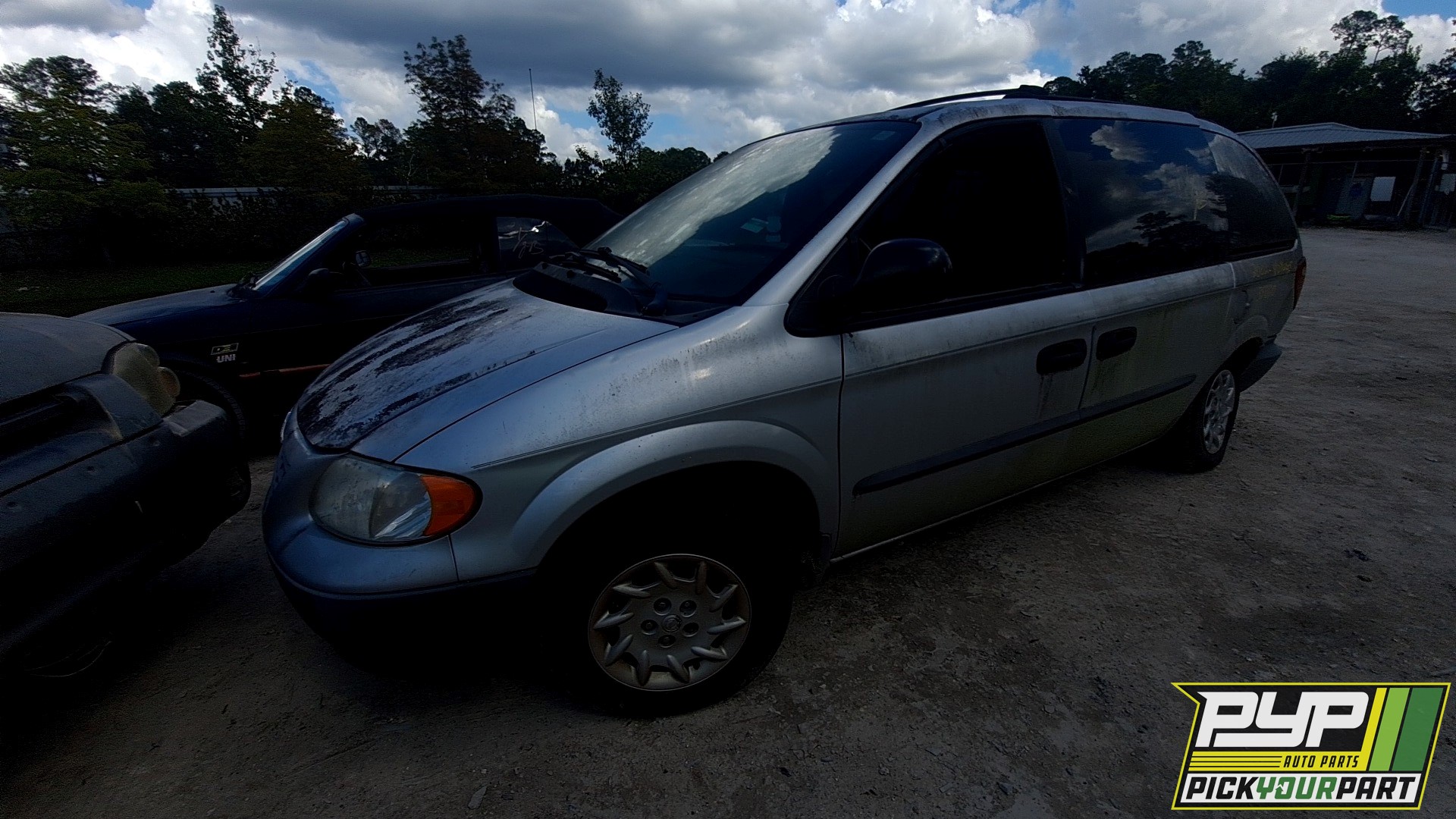 2002 CHRYSLER VOYAGER partes disponibles