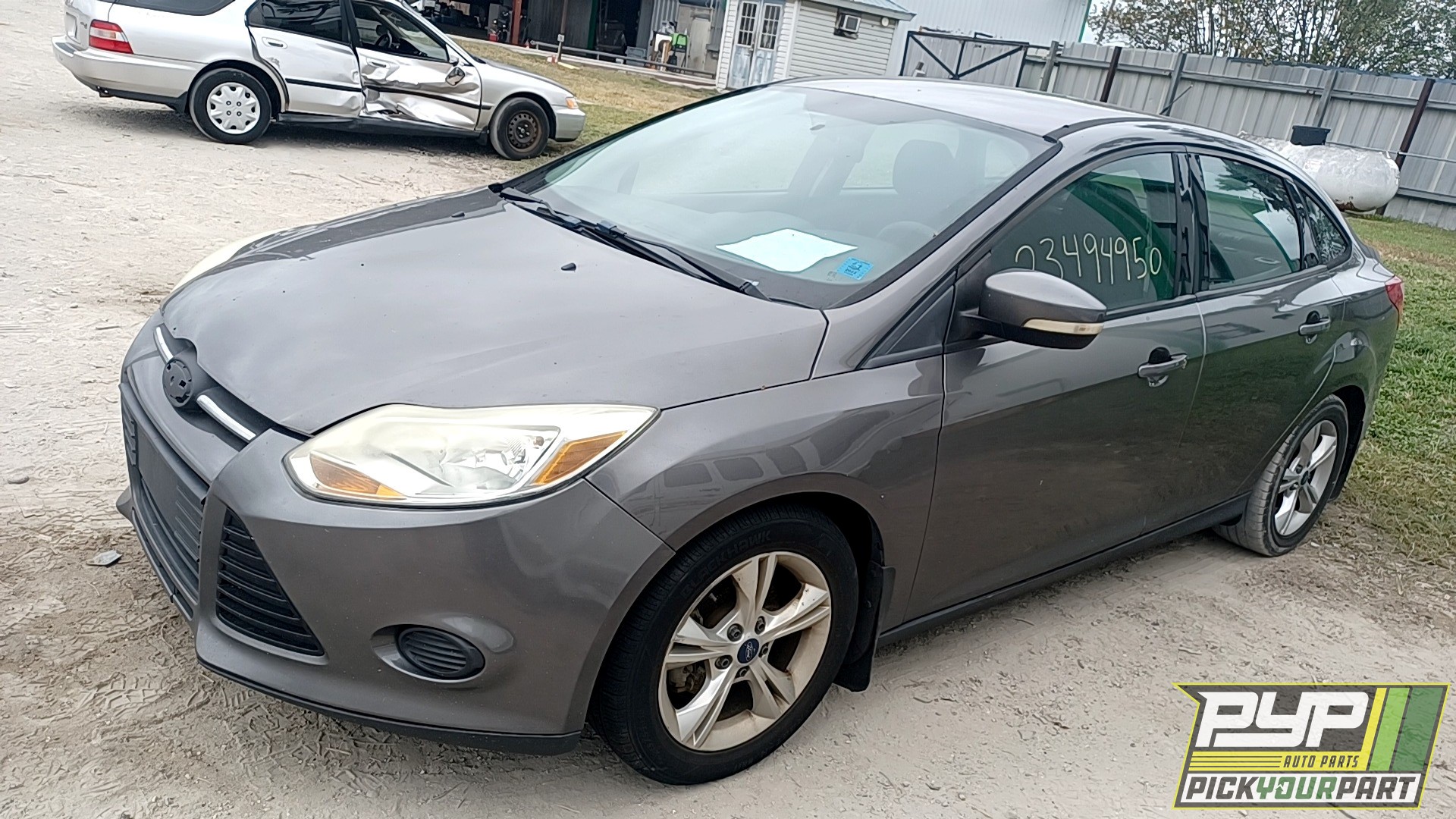 2014 FORD FOCUS available for parts