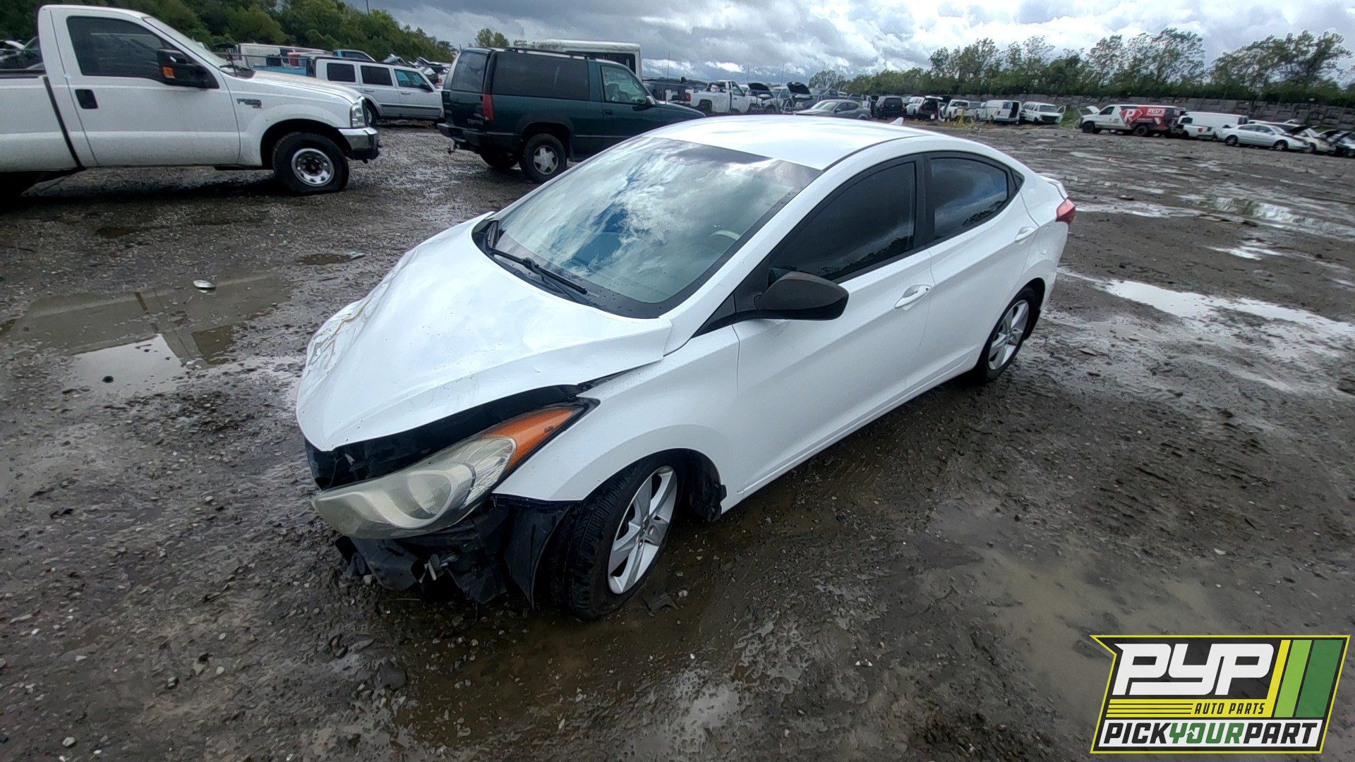 2013 HYUNDAI ELANTRA partes disponibles