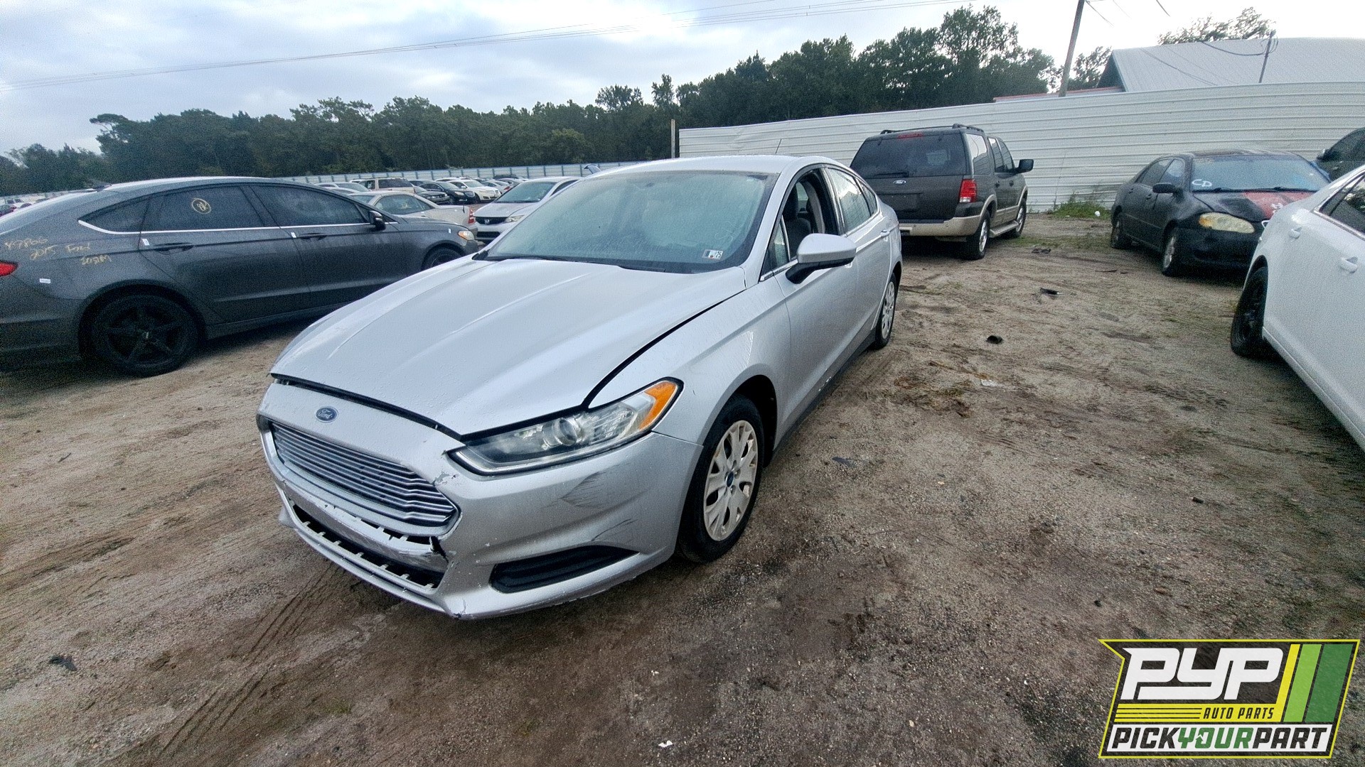 2014 FORD FUSION available for parts