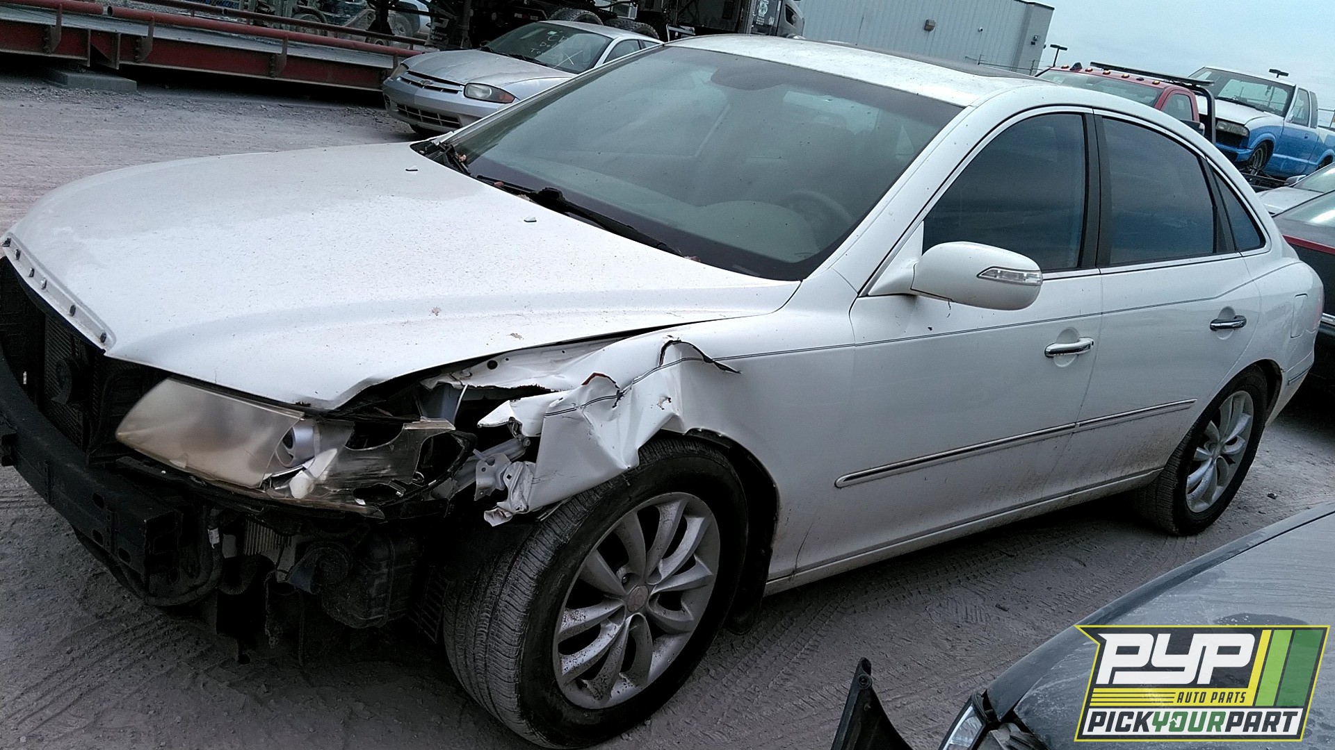 2007 HYUNDAI AZERA available for parts