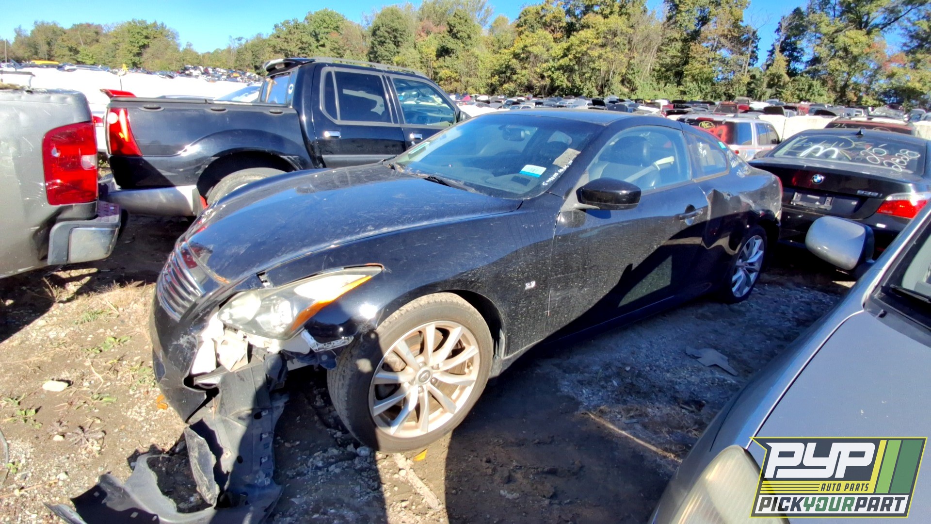 2014 INFINITI Q60 available for parts