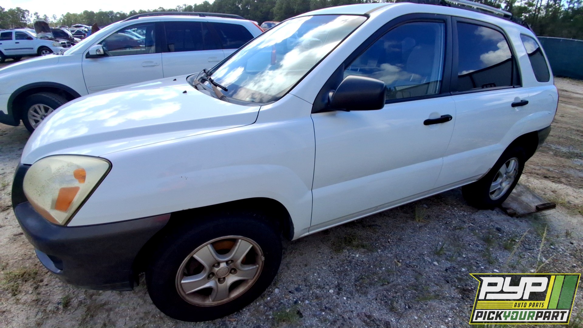2005 KIA SPORTAGE available for parts