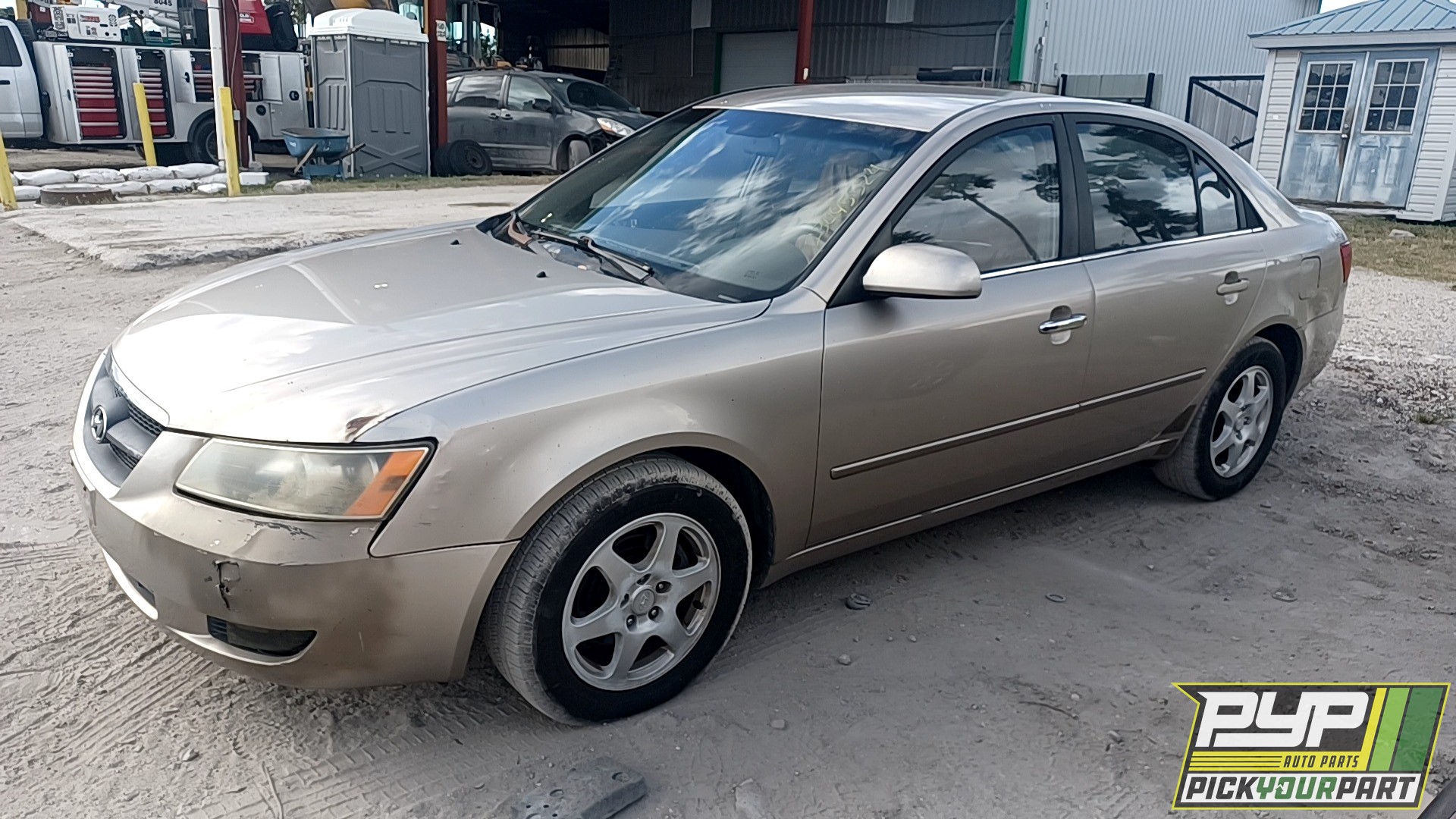 2006 HYUNDAI SONATA available for parts