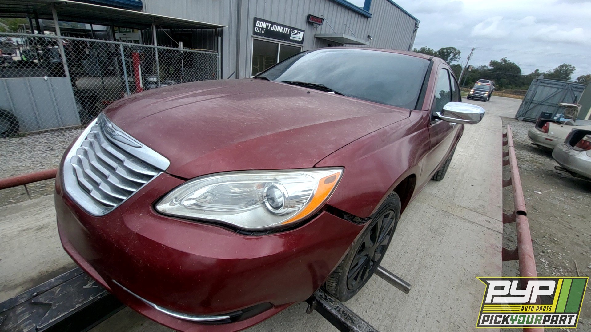 2011 CHRYSLER 200 available for parts