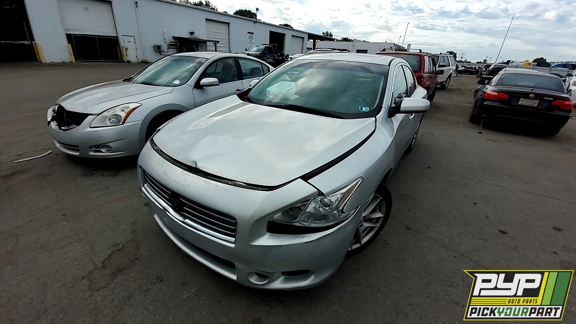 2009 NISSAN MAXIMA available for parts