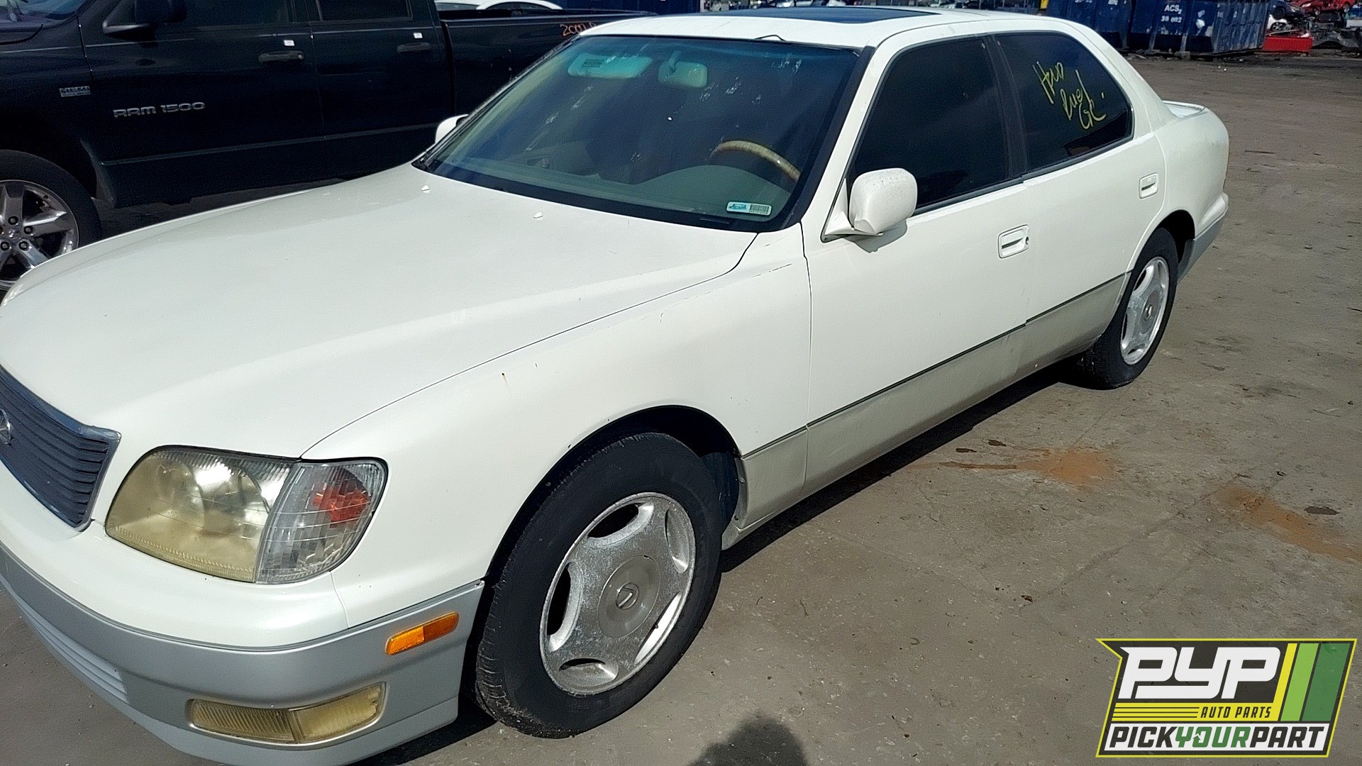 2000 LEXUS LS400 available for parts