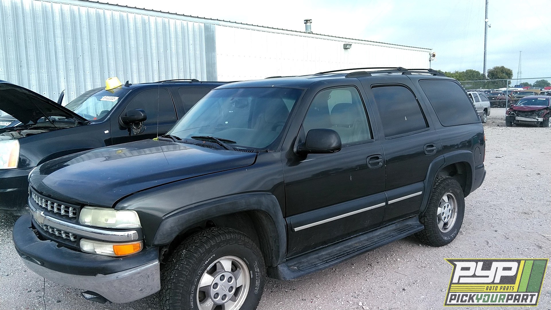 2004 CHEVROLET TAHOE available for parts
