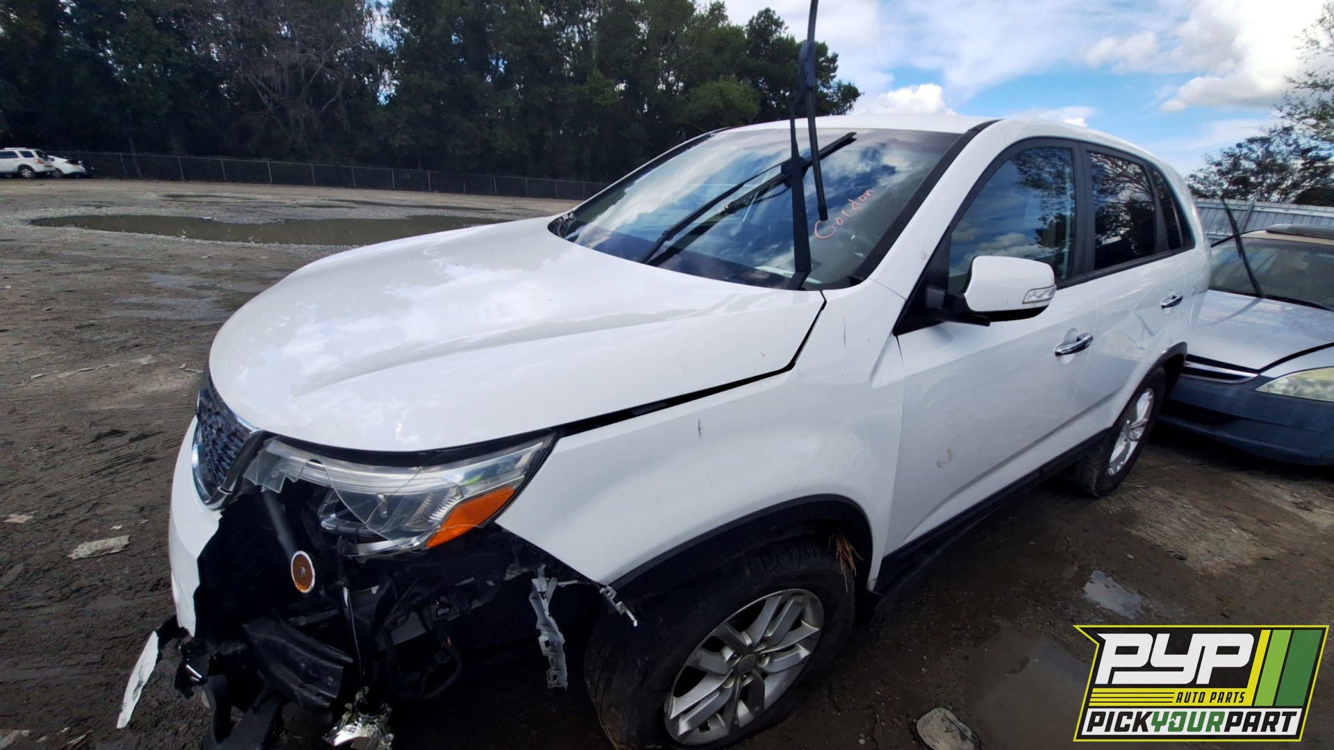 2015 KIA SORENTO available for parts