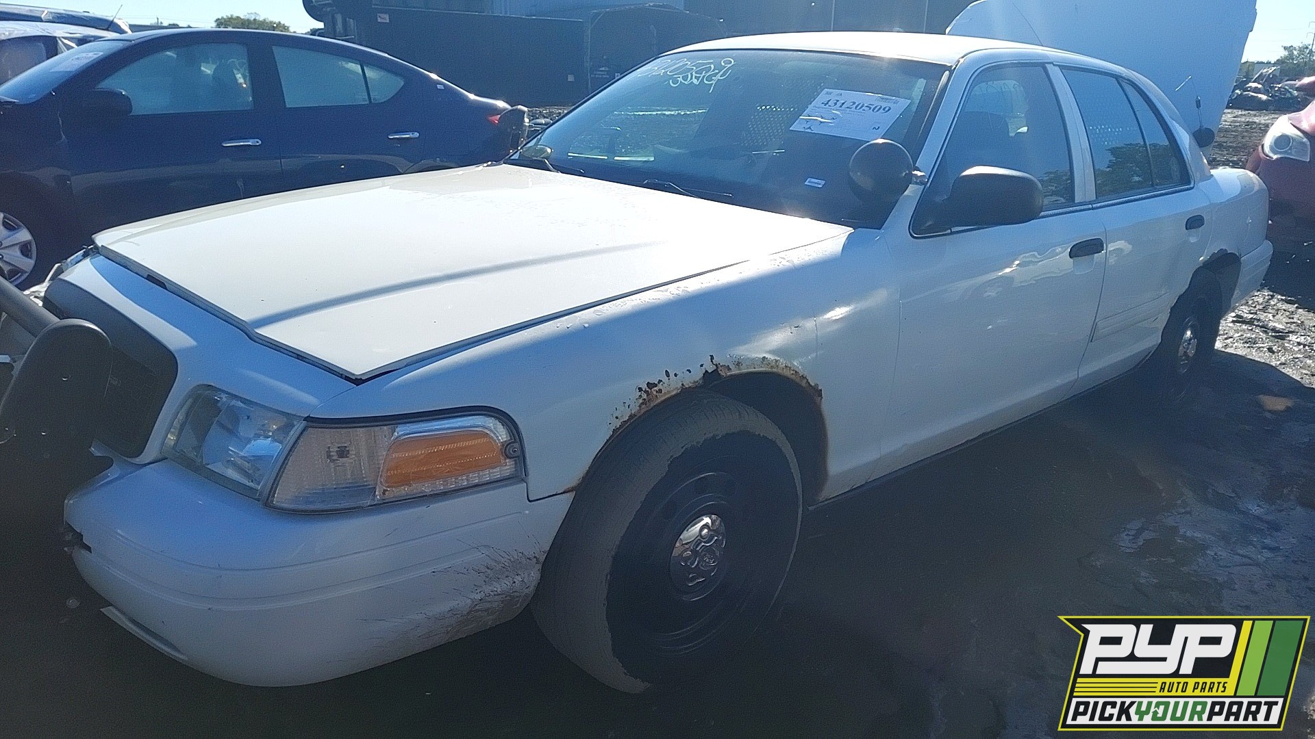 2010 FORD CROWN VICTORIA available for parts