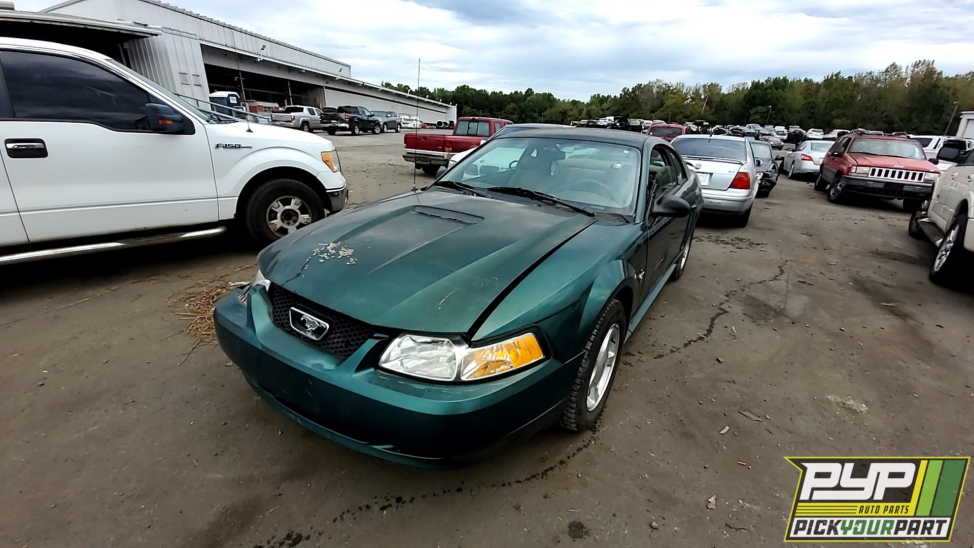2001 FORD MUSTANG available for parts