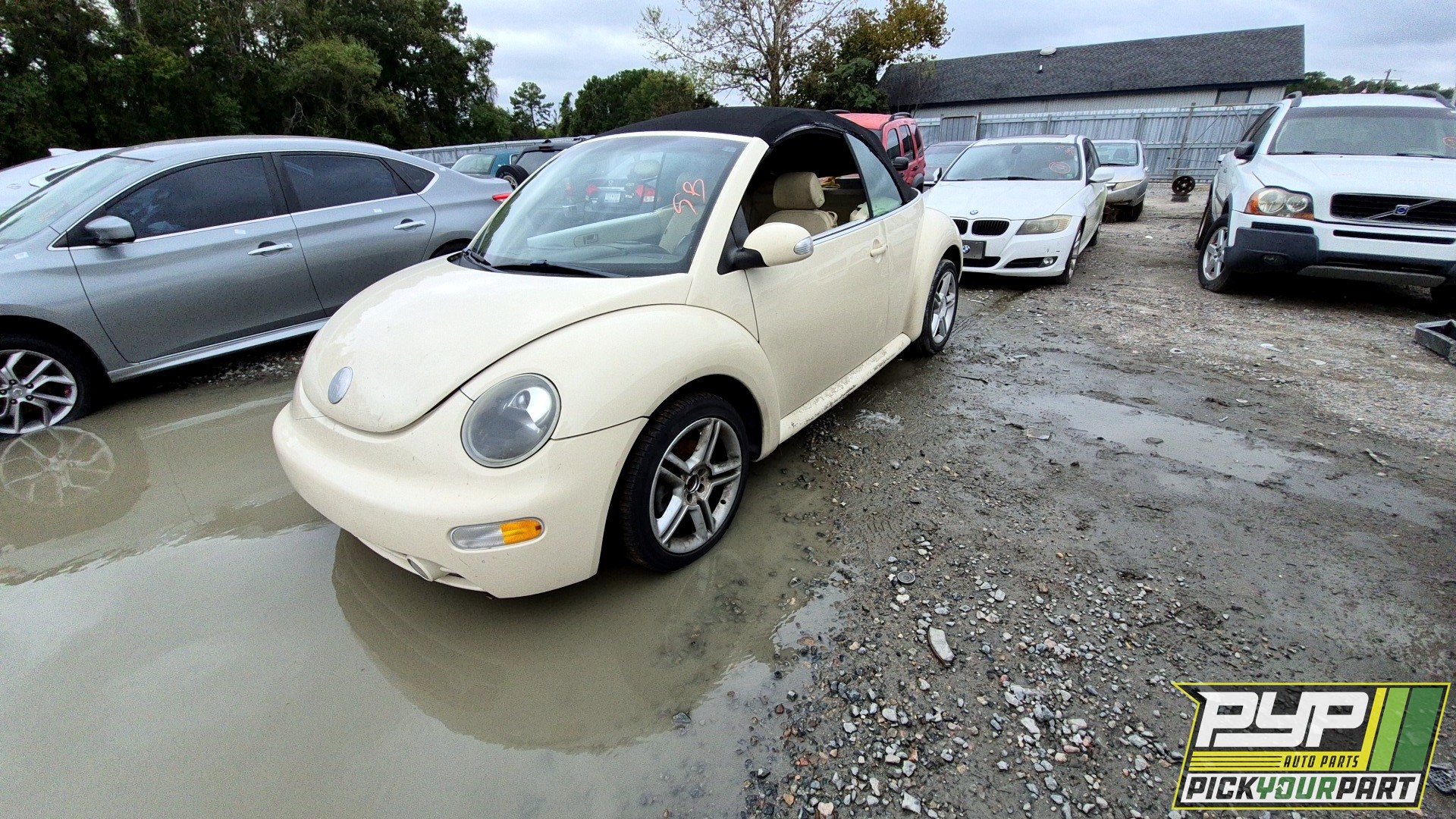 2005 VOLKSWAGEN BEETLE available for parts