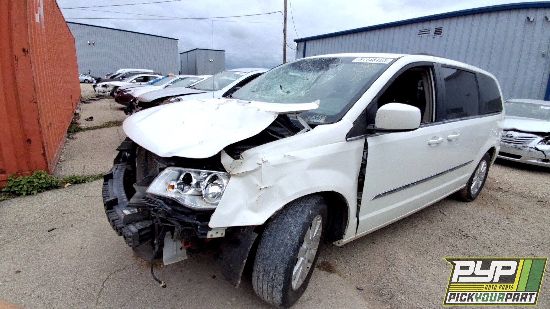 2013 CHRYSLER TOWN & COUNTRY available for parts