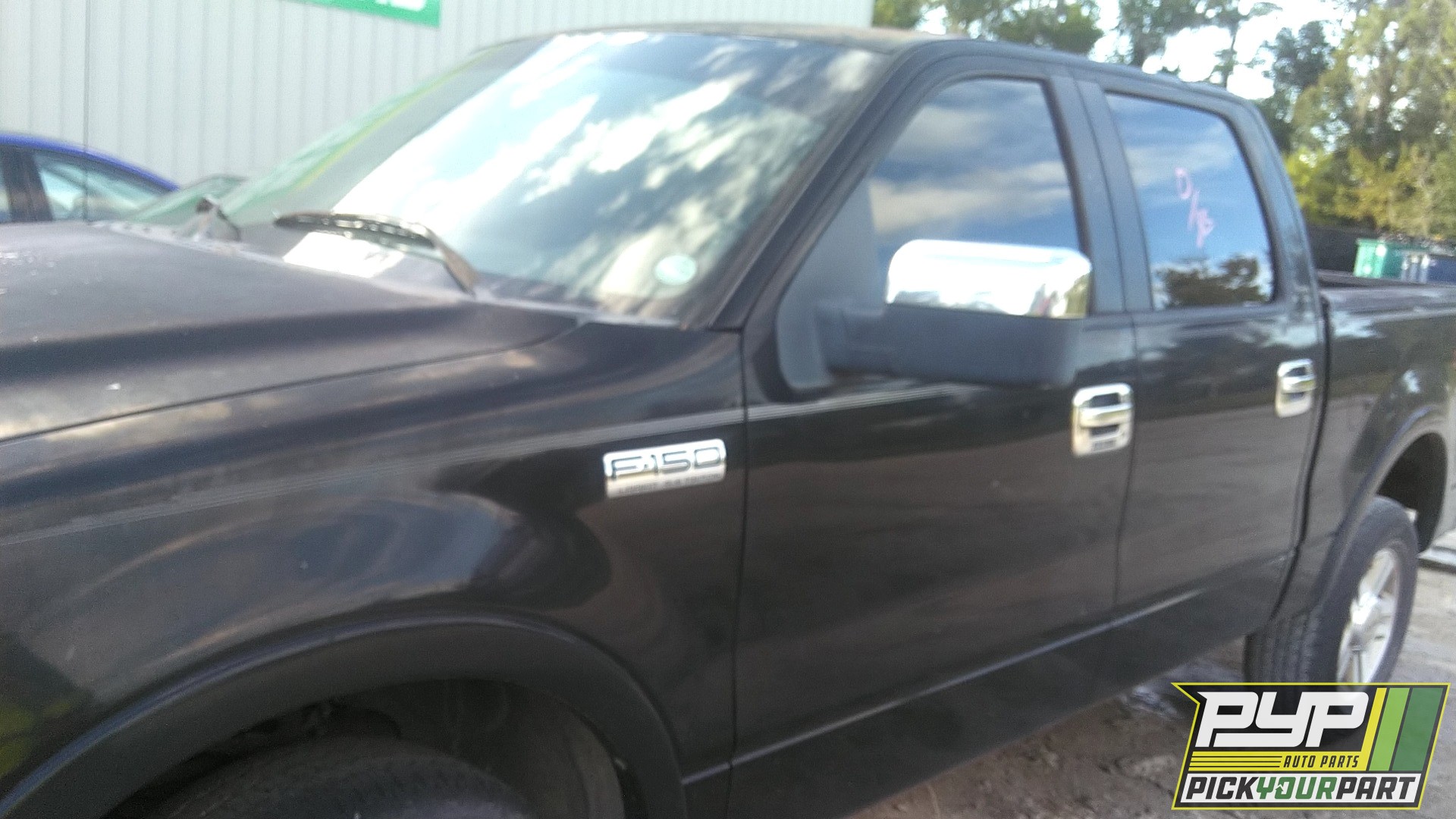 2005 FORD F-150 available for parts