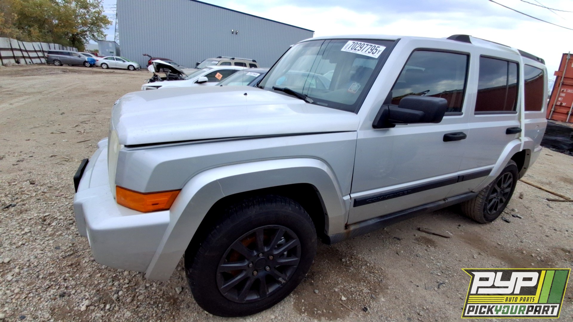 2006 JEEP COMMANDER available for parts
