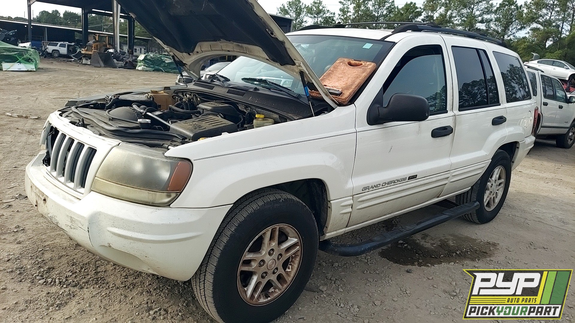 2004 JEEP GRAND CHEROKEE available for parts