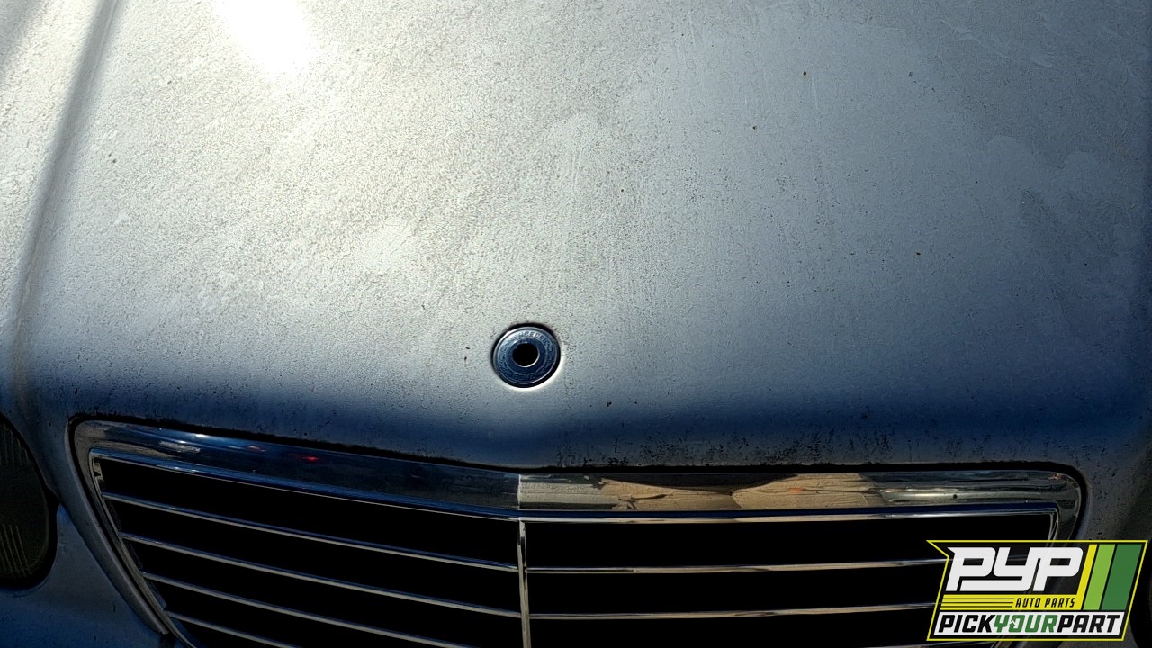 2001 MERCEDES-BENZ E320 partes disponibles