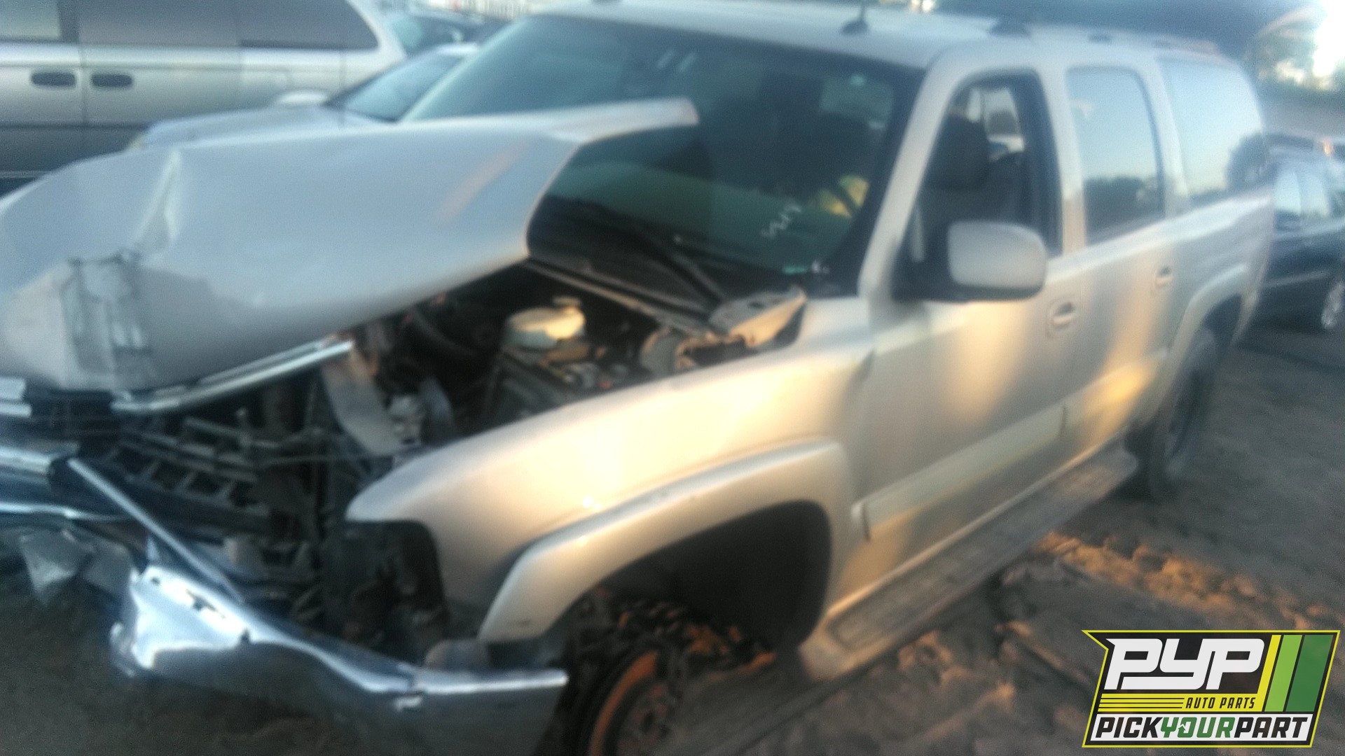 2005 CHEVROLET SUBURBAN 1500 partes disponibles