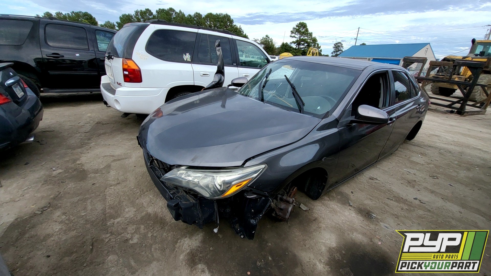 2016 TOYOTA CAMRY available for parts