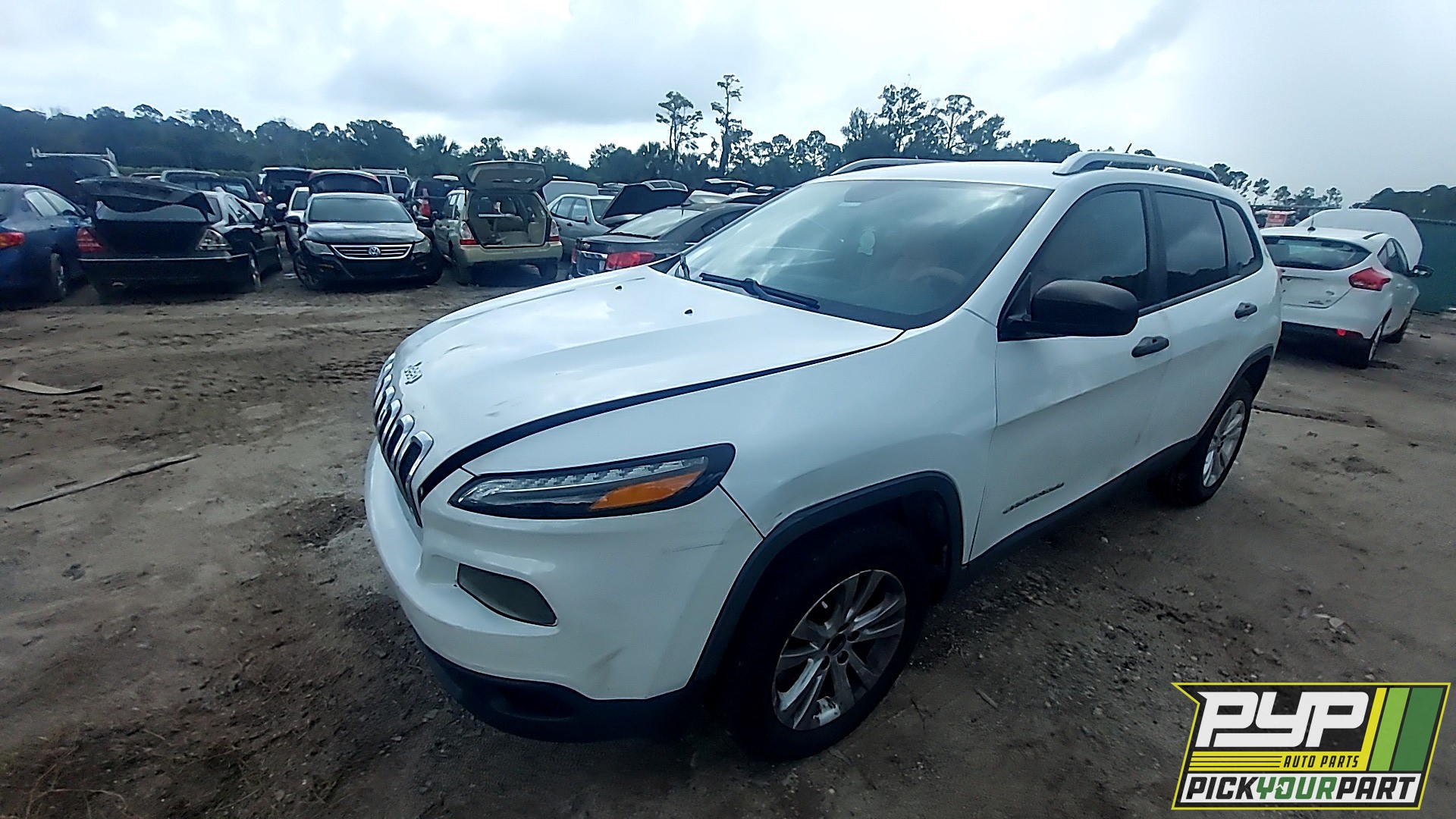 2015 JEEP CHEROKEE available for parts