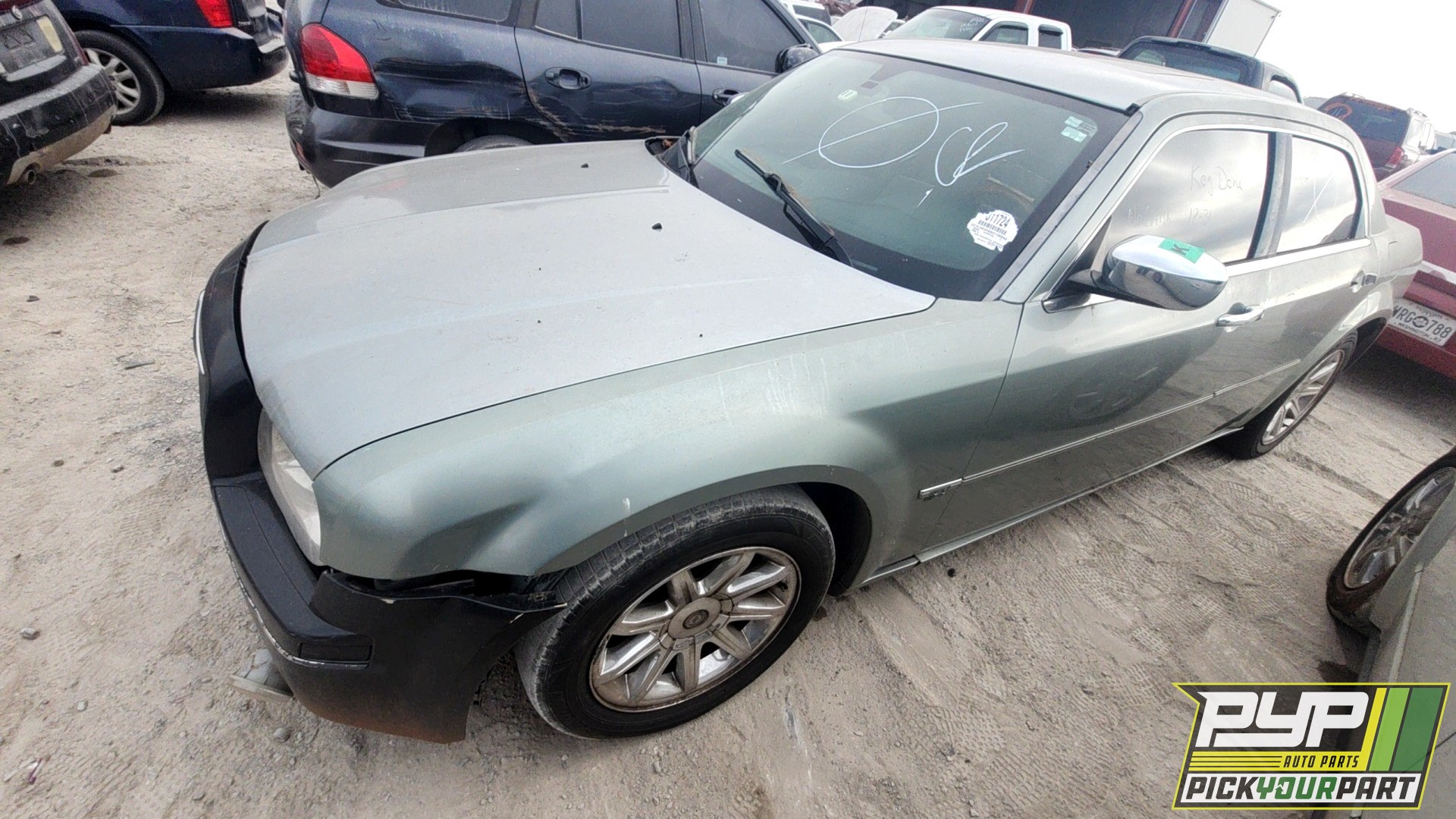 2006 CHRYSLER 300 available for parts