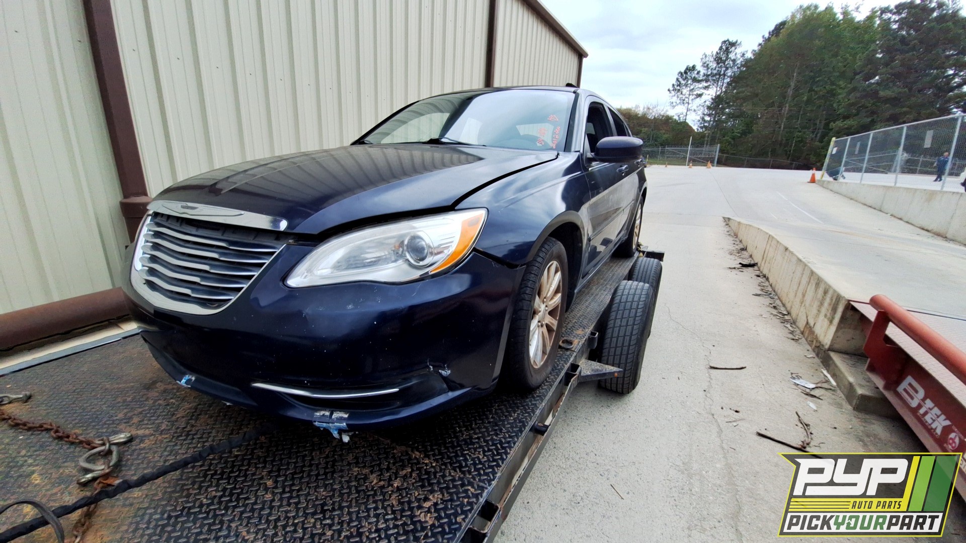 2012 CHRYSLER 200 partes disponibles