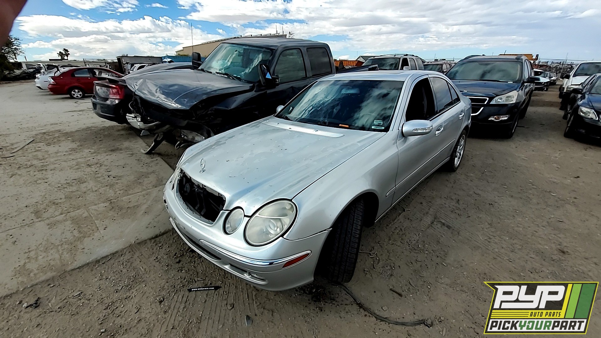 2003 MERCEDES-BENZ E320 partes disponibles