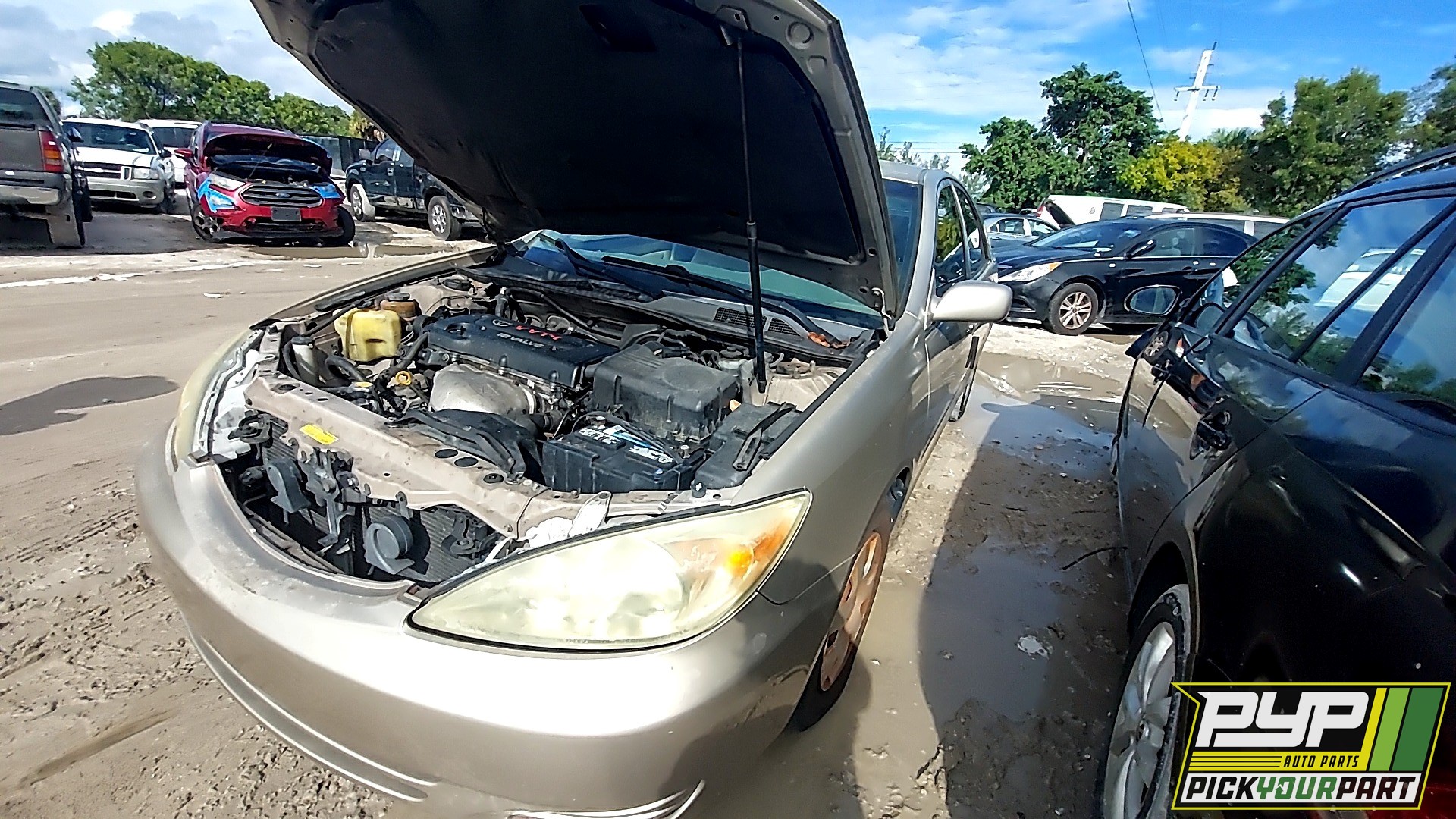 2003 TOYOTA CAMRY partes disponibles