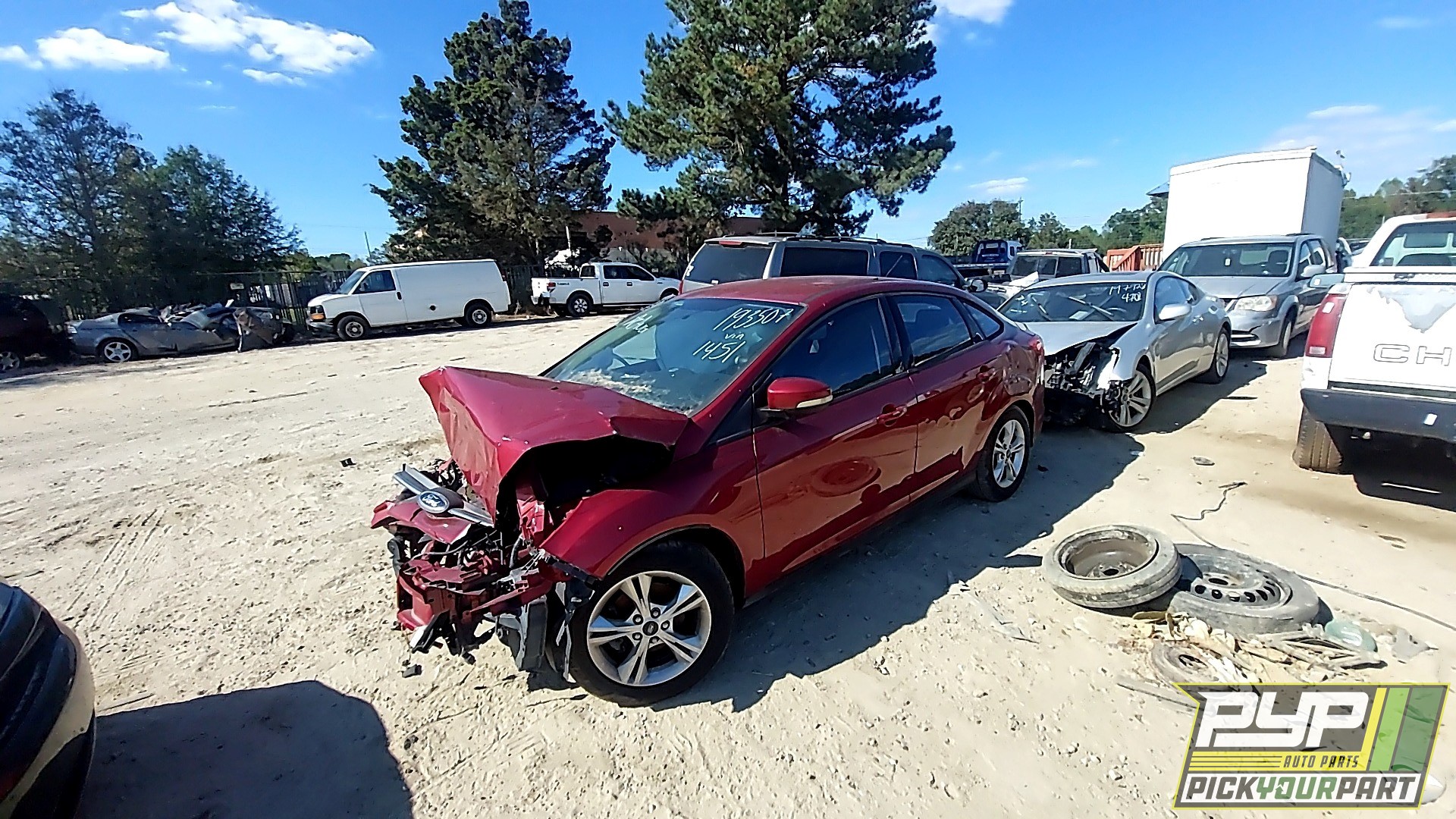 2014 FORD FOCUS available for parts