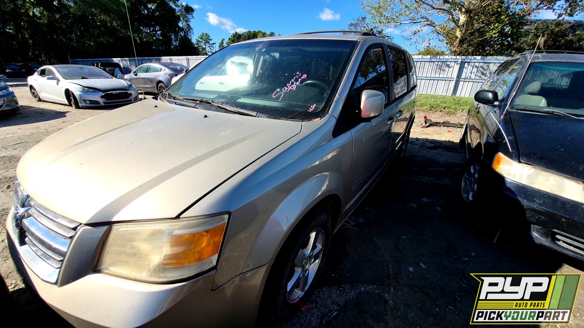 2008 DODGE GRAND CARAVAN available for parts