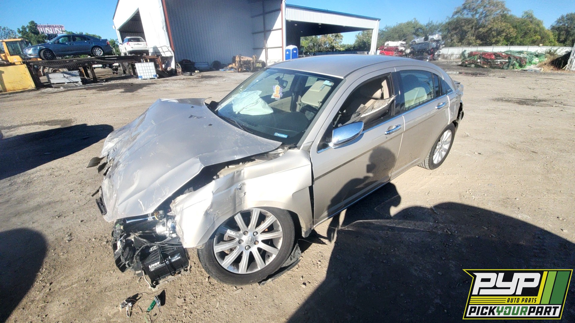 2013 CHRYSLER 200 partes disponibles