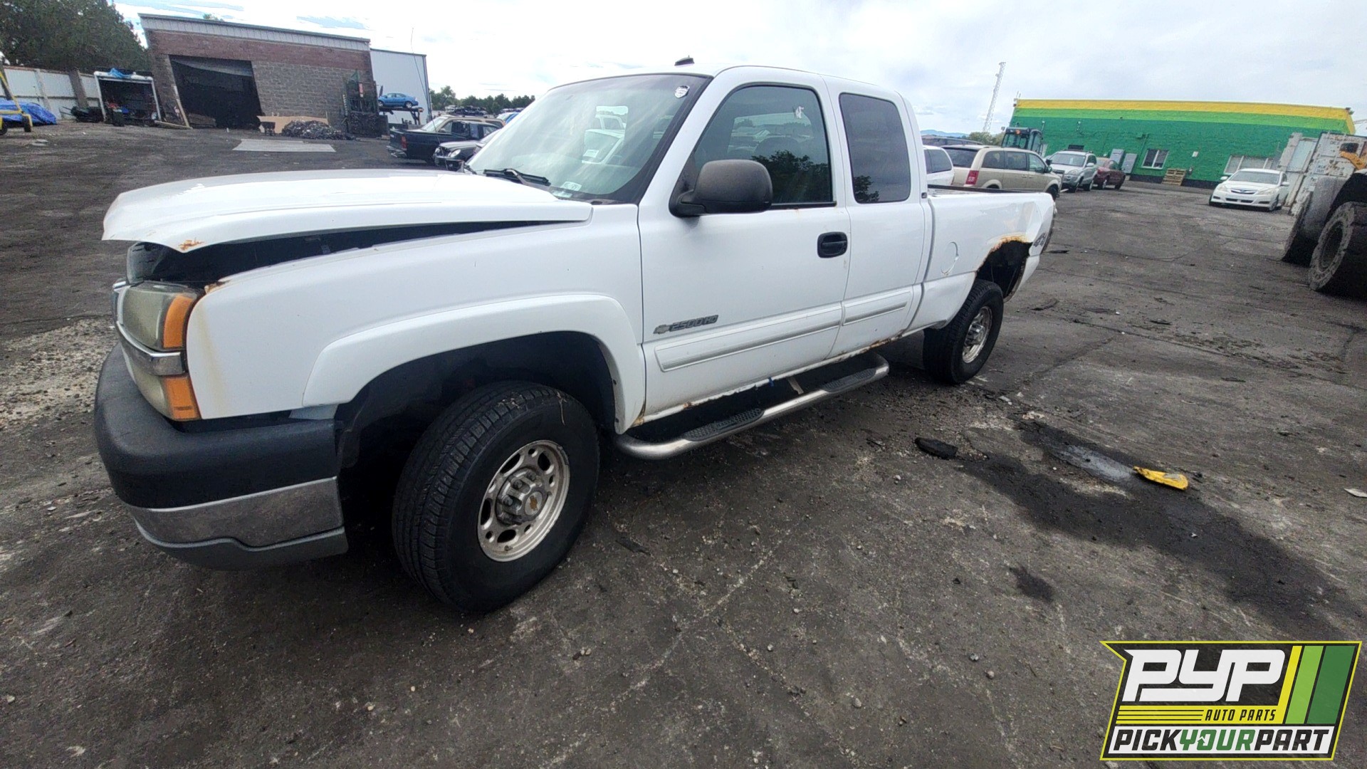 2003 CHEVROLET SILVERADO 2500 HD available for parts