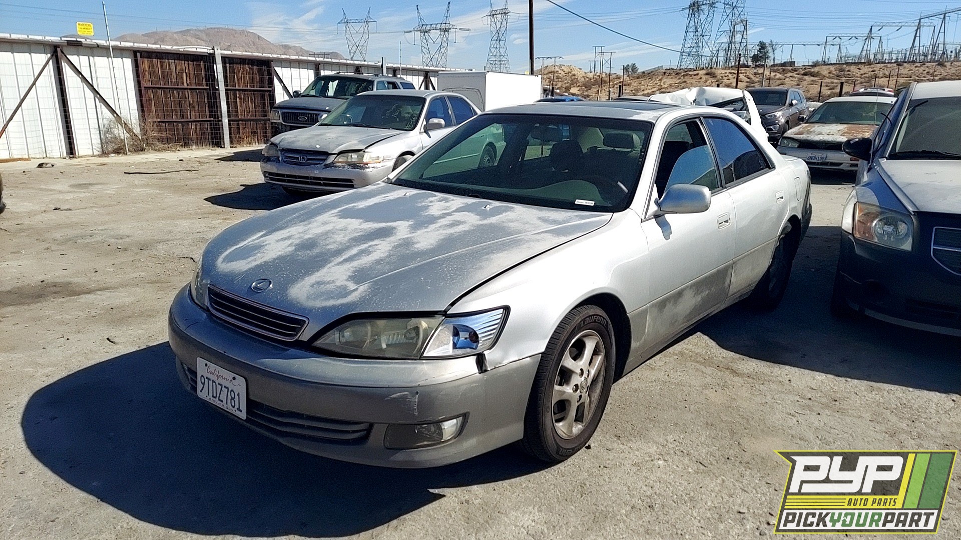 2001 LEXUS ES300 available for parts